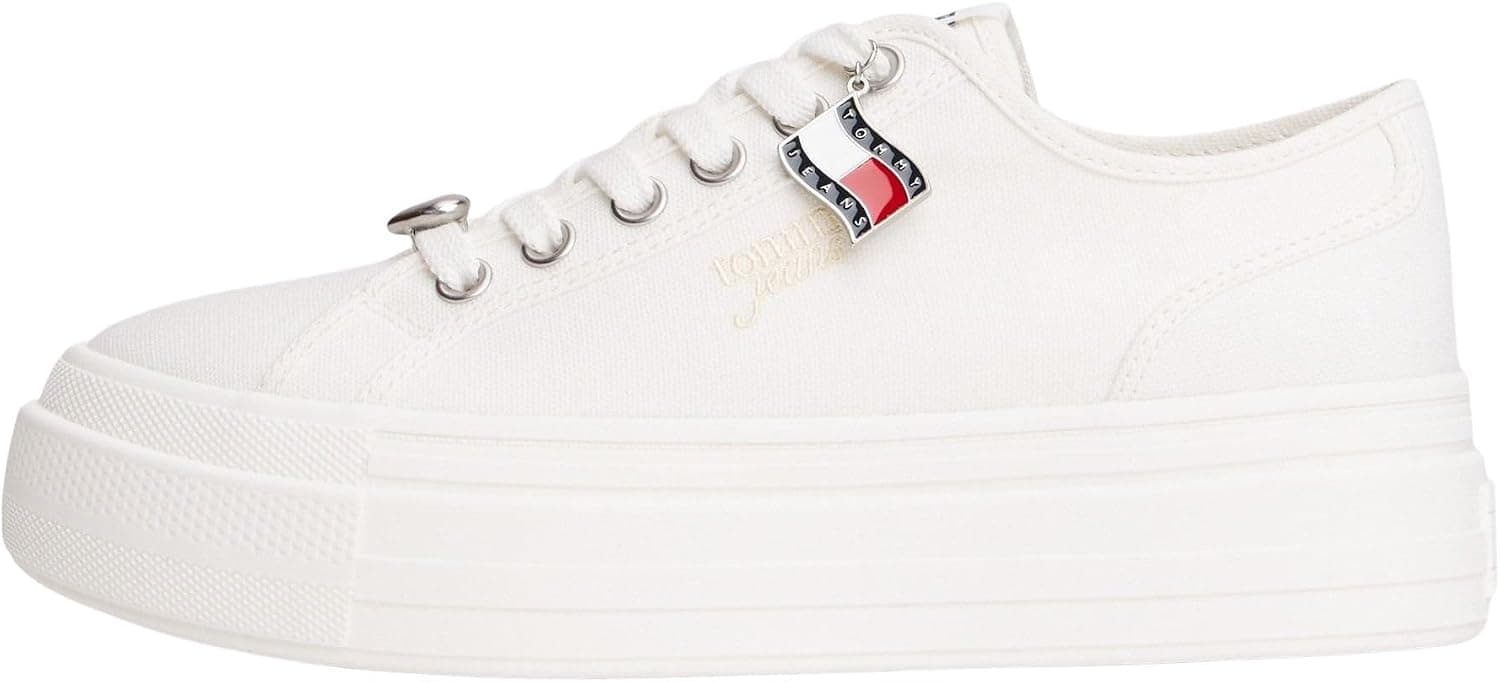 کفش اسنیکر زنانه Tommy Jeans مدل TJW FLATFORM SNEAKER CHARMS کفش اسنیکر زنانه Tommy Jeans مدل TJW FLATFORM SNEAKER CHARMS