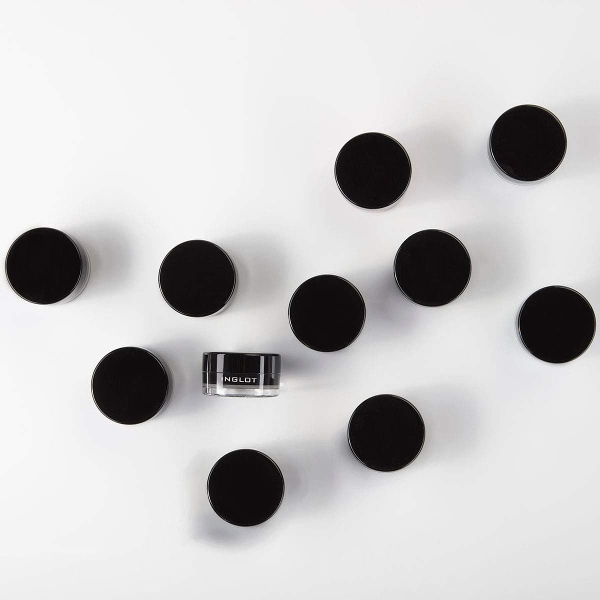 خط چشم ژلی Inglot مشکی ماندگار مدل 77 خط چشم ژلی Inglot مشکی ماندگار مدل 77