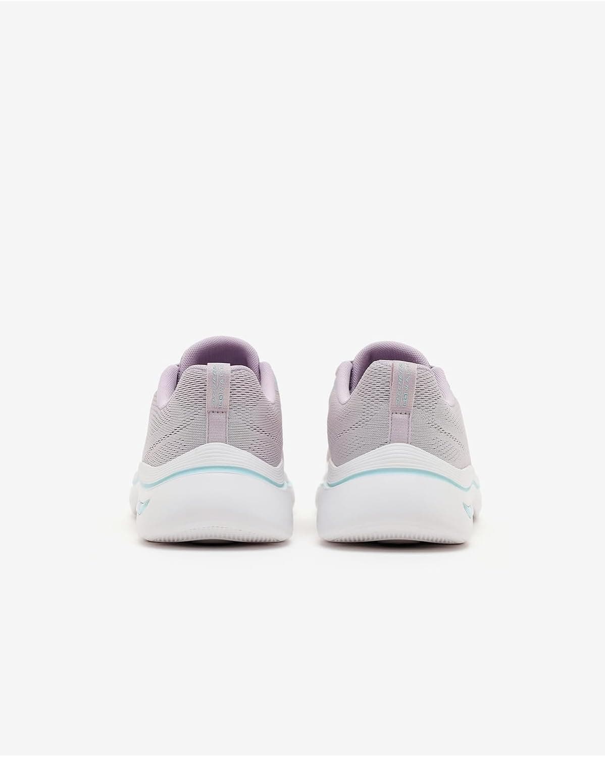 کفش ورزشی زنانه Skechers Go Walk Arch Fit 2.0 مدل Cassy کفش ورزشی زنانه Skechers Go Walk Arch Fit 2.0 مدل Cassy