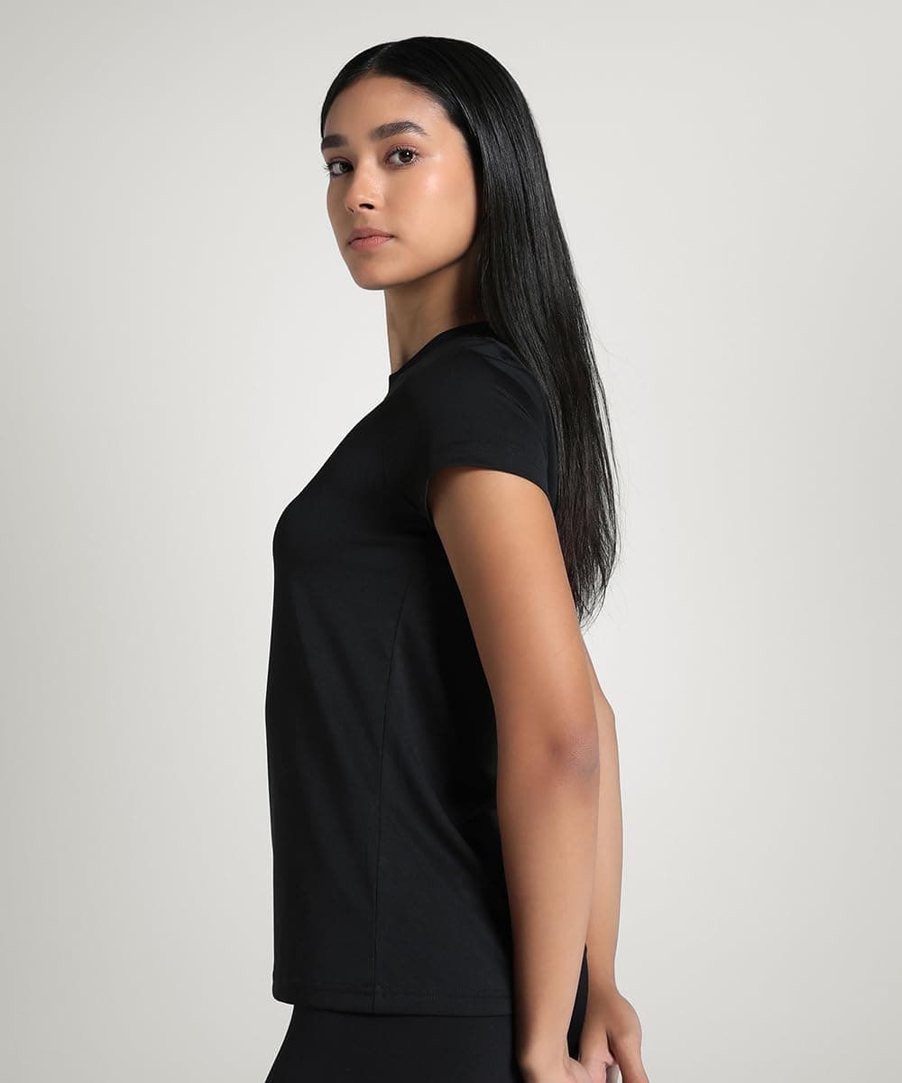 تیشرت زنانه PUMA ESS Poly Tee تیشرت زنانه PUMA ESS Poly Tee
