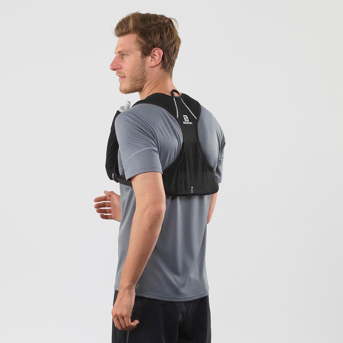 جلیقه دویدن یونیسکس SALOMON همراه فلاسک بازتابنده Essential مدل Agile 2 جلیقه دویدن یونیسکس SALOMON همراه فلاسک بازتابنده Essential مدل Agile 2