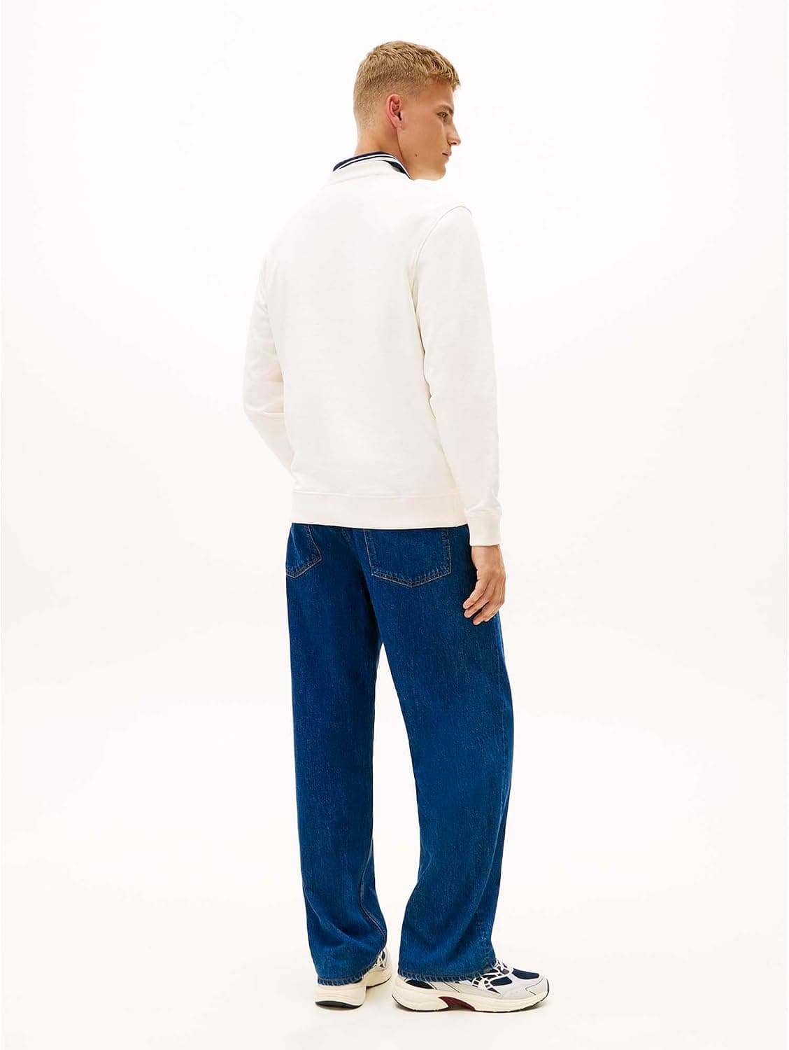 سوئیشرت مردانه Tommy Hilfiger مدل TJM REG BIG FLAG CNECK EXT سوئیشرت مردانه Tommy Hilfiger مدل TJM REG BIG FLAG CNECK EXT
