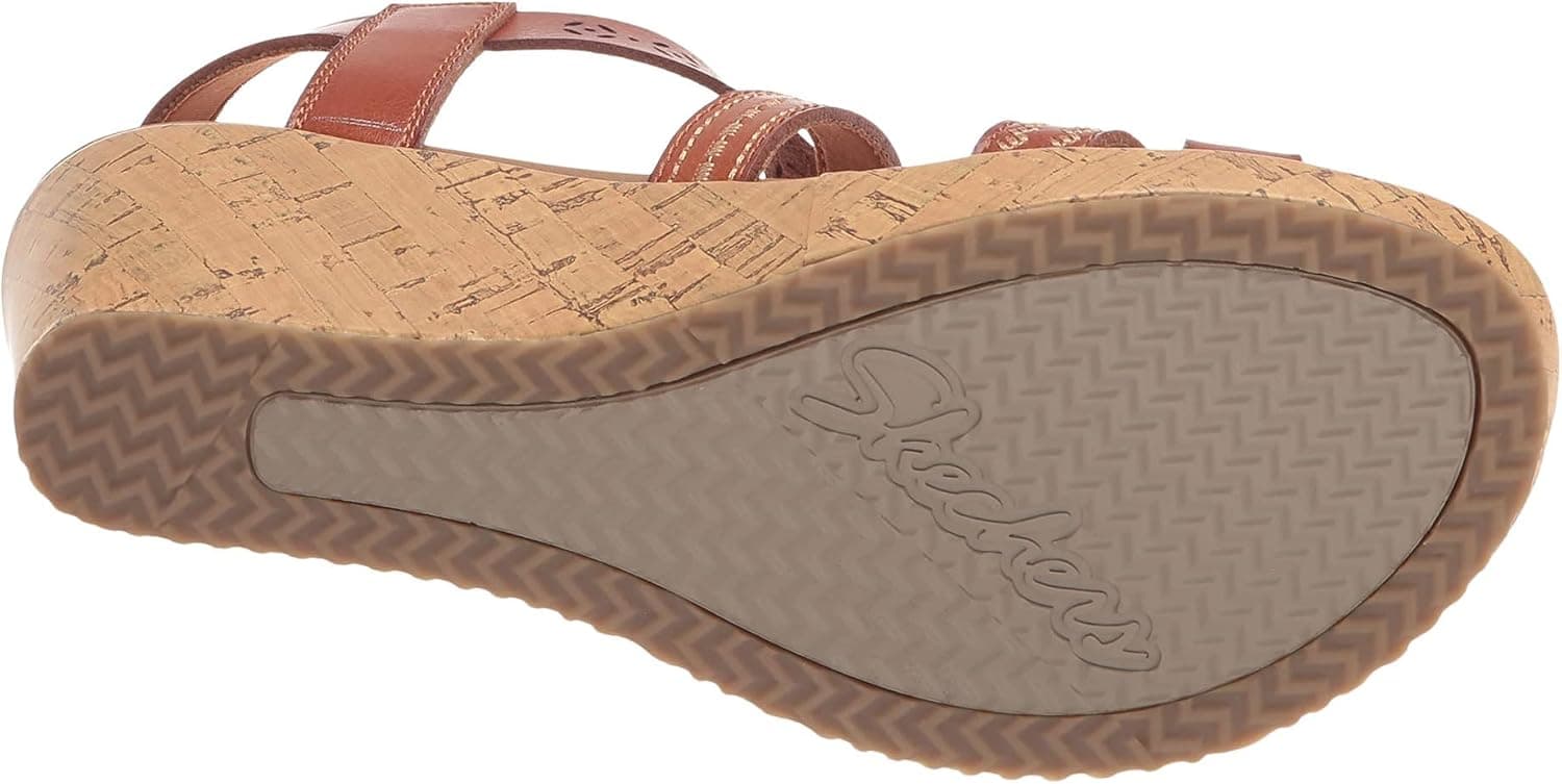 کفش زنانه Skechers مدل Beverlee رنگ درخشش ظریف کفش زنانه Skechers مدل Beverlee رنگ درخشش ظریف
