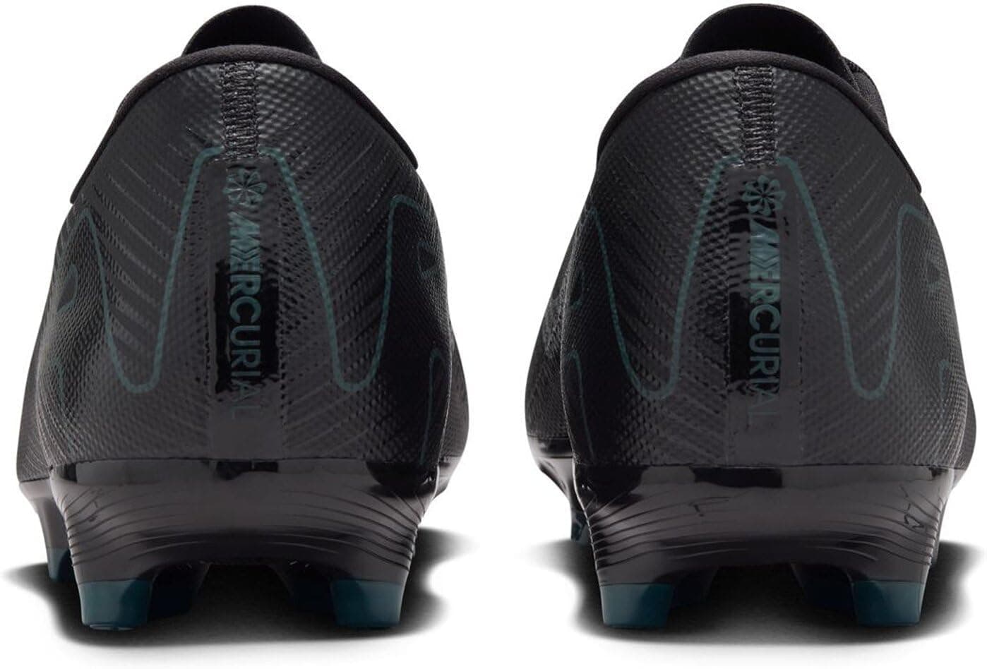 کفش فوتبال مردانه بنددار Nike مدل ZOOM VAPOR 16 ACADEMY FG/MG کفش فوتبال مردانه بنددار Nike مدل ZOOM VAPOR 16 ACADEMY FG/MG