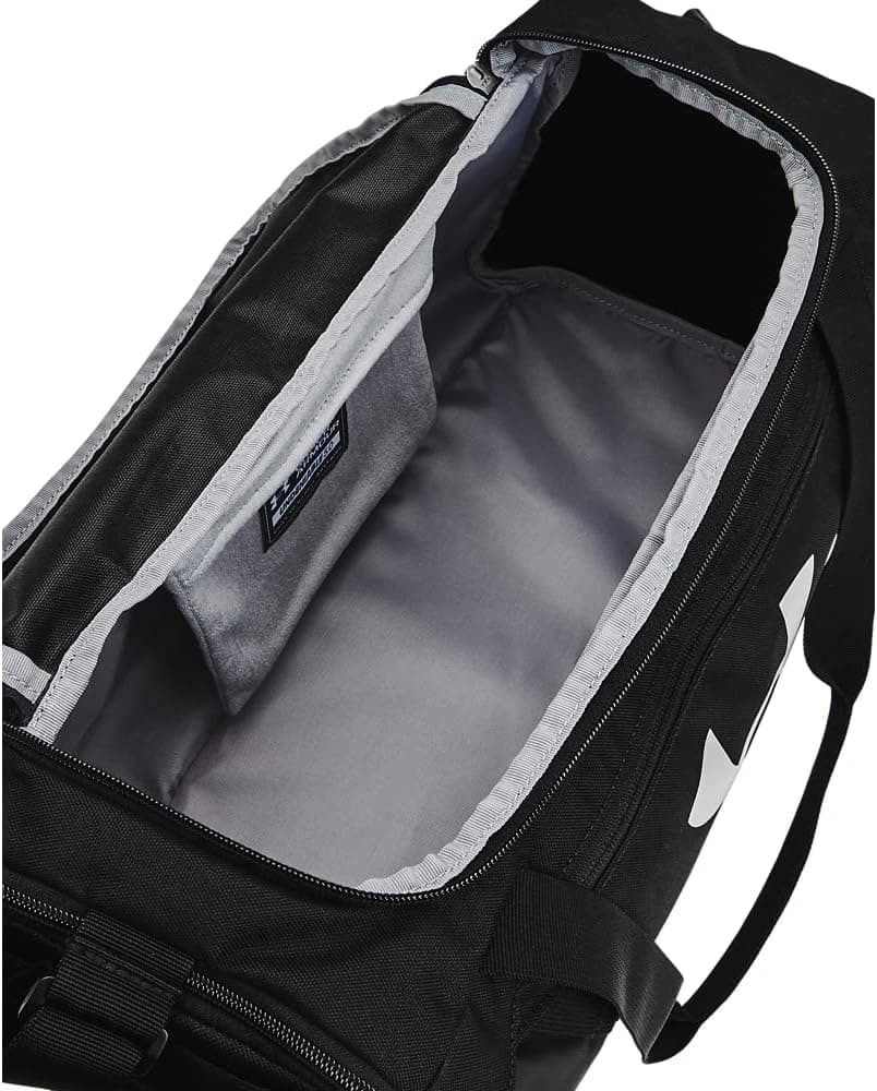 کیف استوانهای Under Armour مدل UA Undeniable 5.0 XS کیف استوانهای Under Armour مدل UA Undeniable 5.0 XS