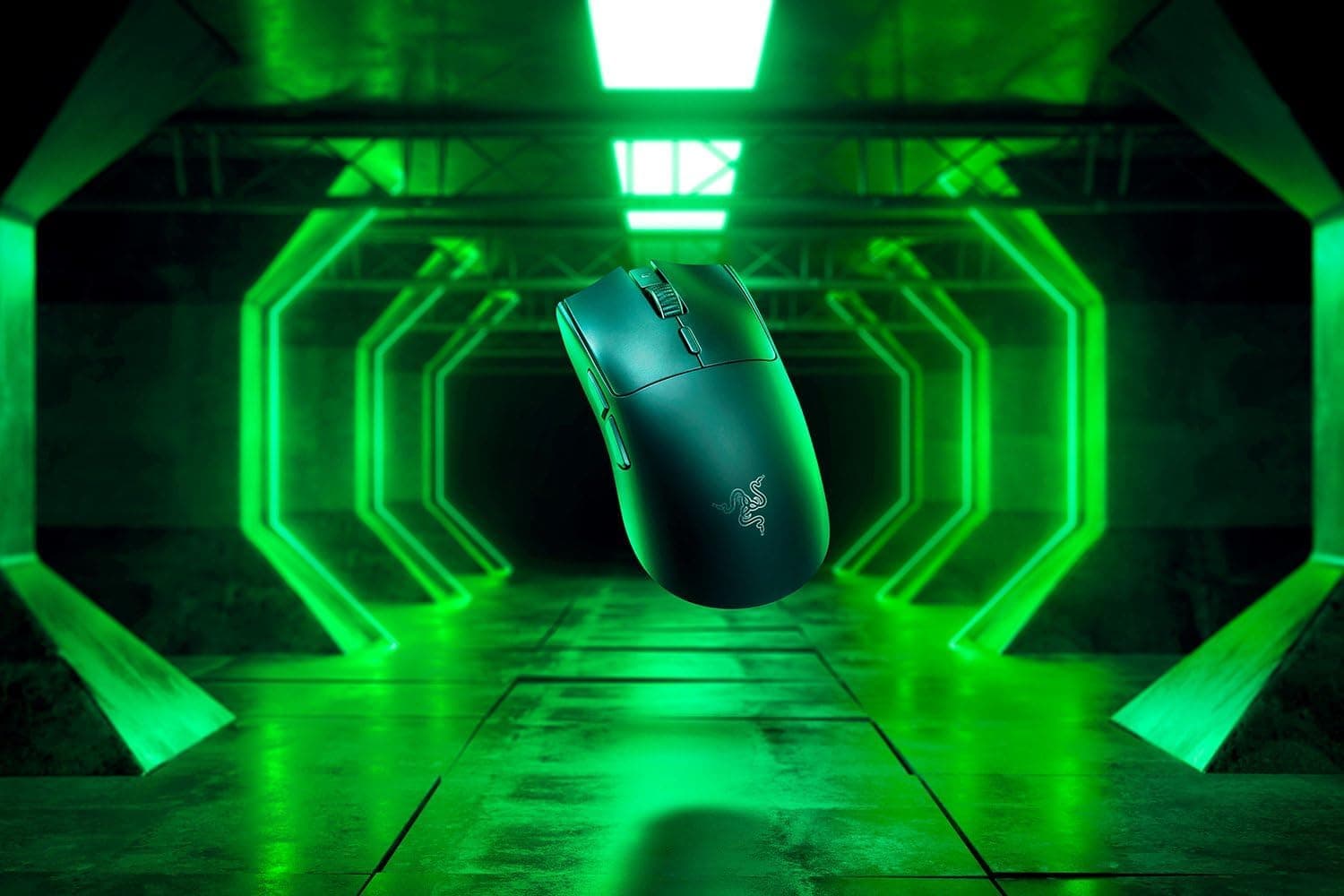 ماوس بیسیم گیمینگ Razer با حسگر نوری Focus Pro 30K مدل Viper V3 HyperSpeed مشکی ماوس بیسیم گیمینگ Razer با حسگر نوری Focus Pro 30K مدل Viper V3 HyperSpeed مشکی