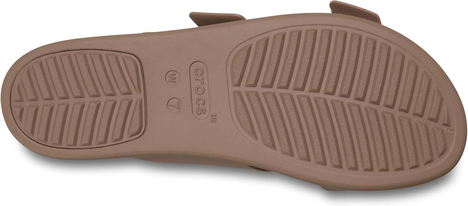 صندل زنانه Crocs مدل Brooklyn Buckle Low با پاشنه گوهای صندل زنانه Crocs مدل Brooklyn Buckle Low با پاشنه گوهای