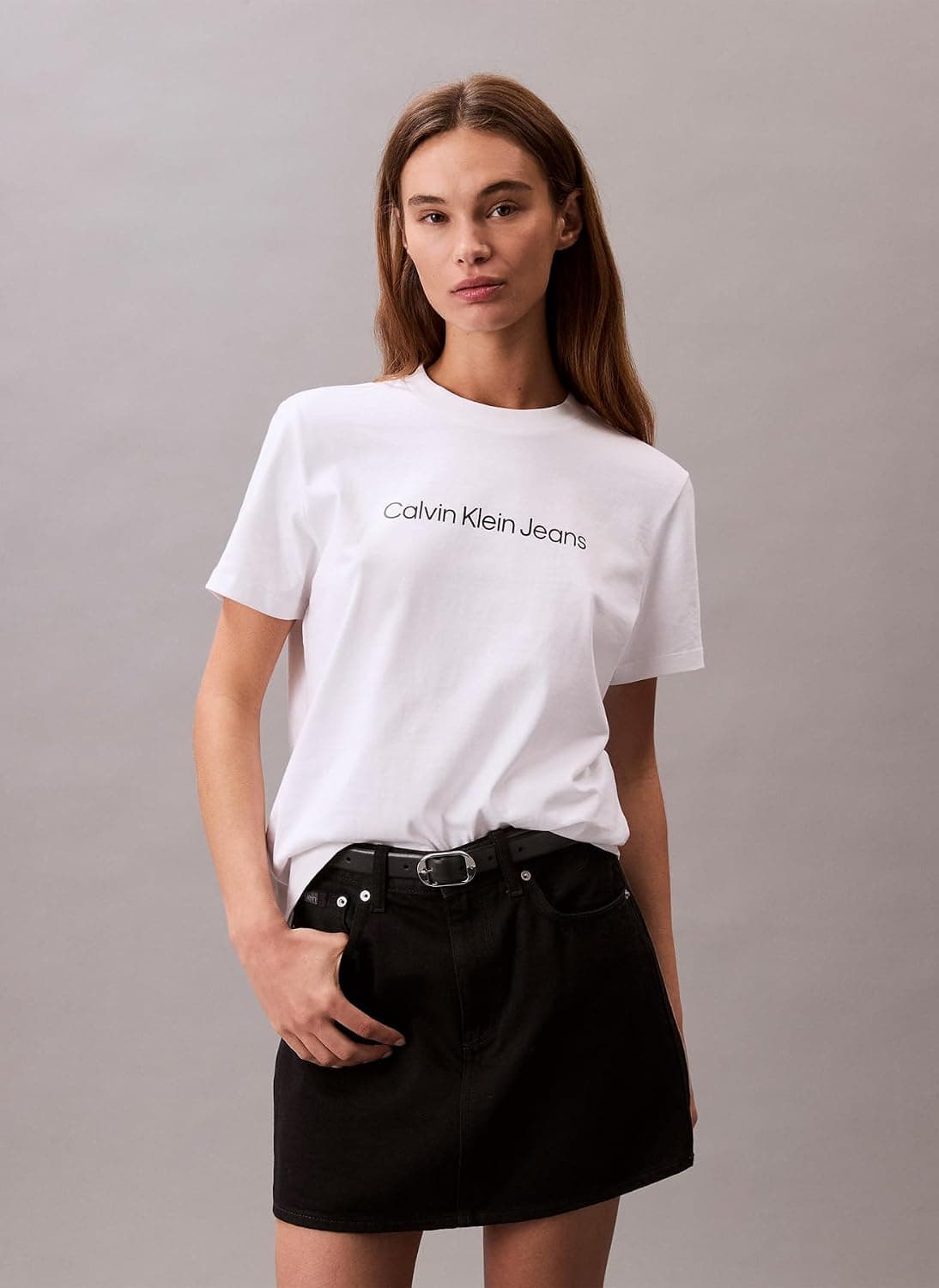 تیشرت زنانه Calvin Klein یقه گرد چاپدار مدل LV047C912G تیشرت زنانه Calvin Klein یقه گرد چاپدار مدل LV047C912G