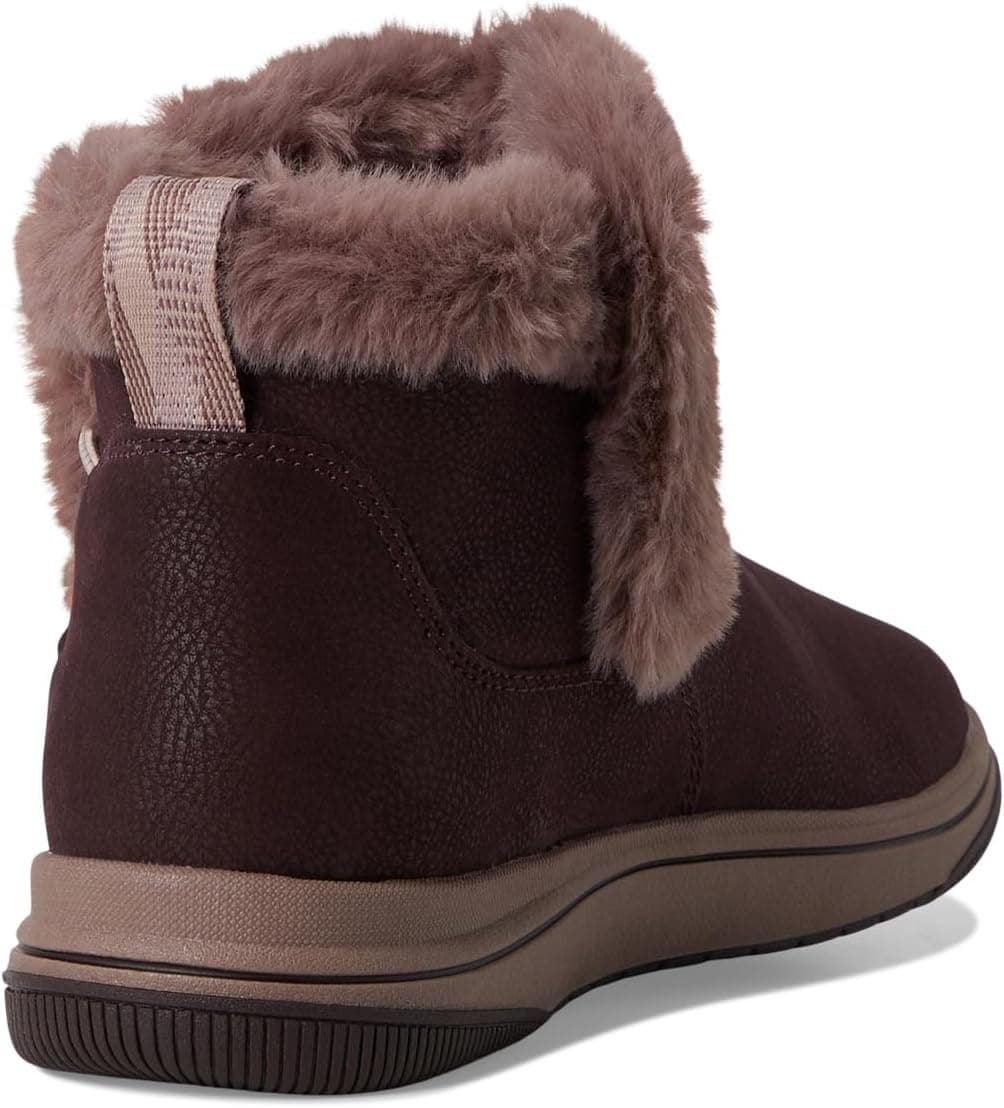 بوت مچی زنانه Clarks مدل Breeze Fur بوت مچی زنانه Clarks مدل Breeze Fur