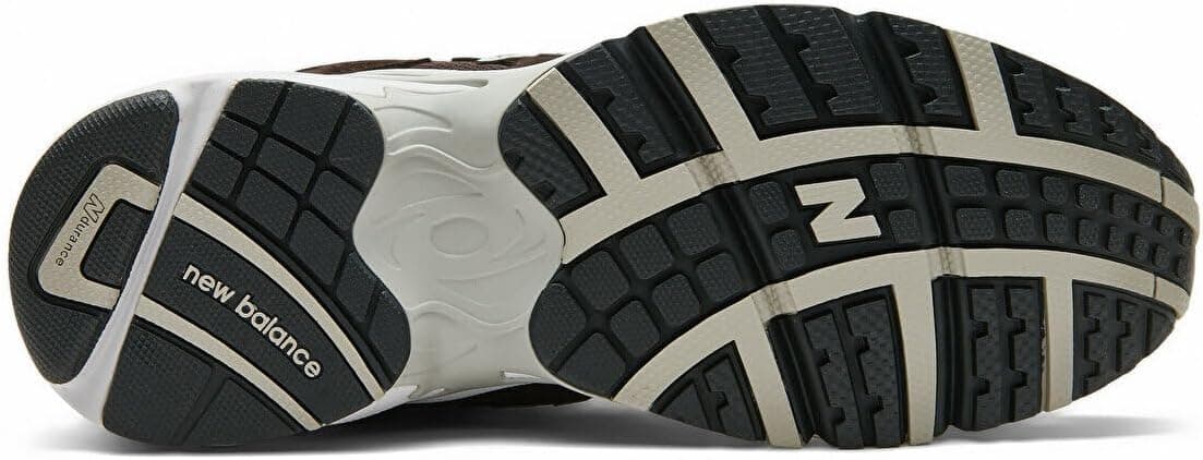 کفش یونیسکس New Balance 725 مدل M7252UQ FW875 کفش یونیسکس New Balance 725 مدل M7252UQ FW875