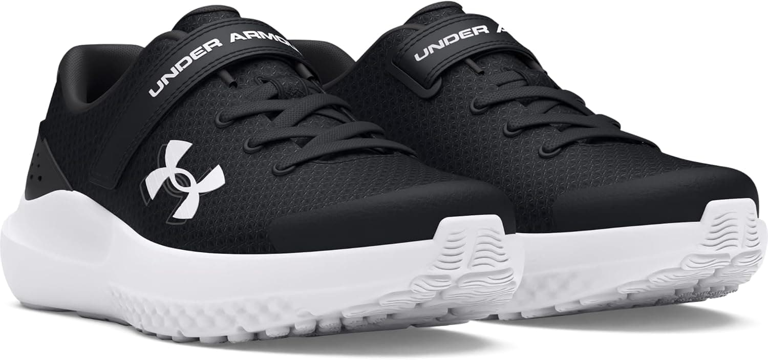 کفش ورزشی پسرانه Under Armour UA BPS Surge 4 AC کفش ورزشی پسرانه Under Armour UA BPS Surge 4 AC