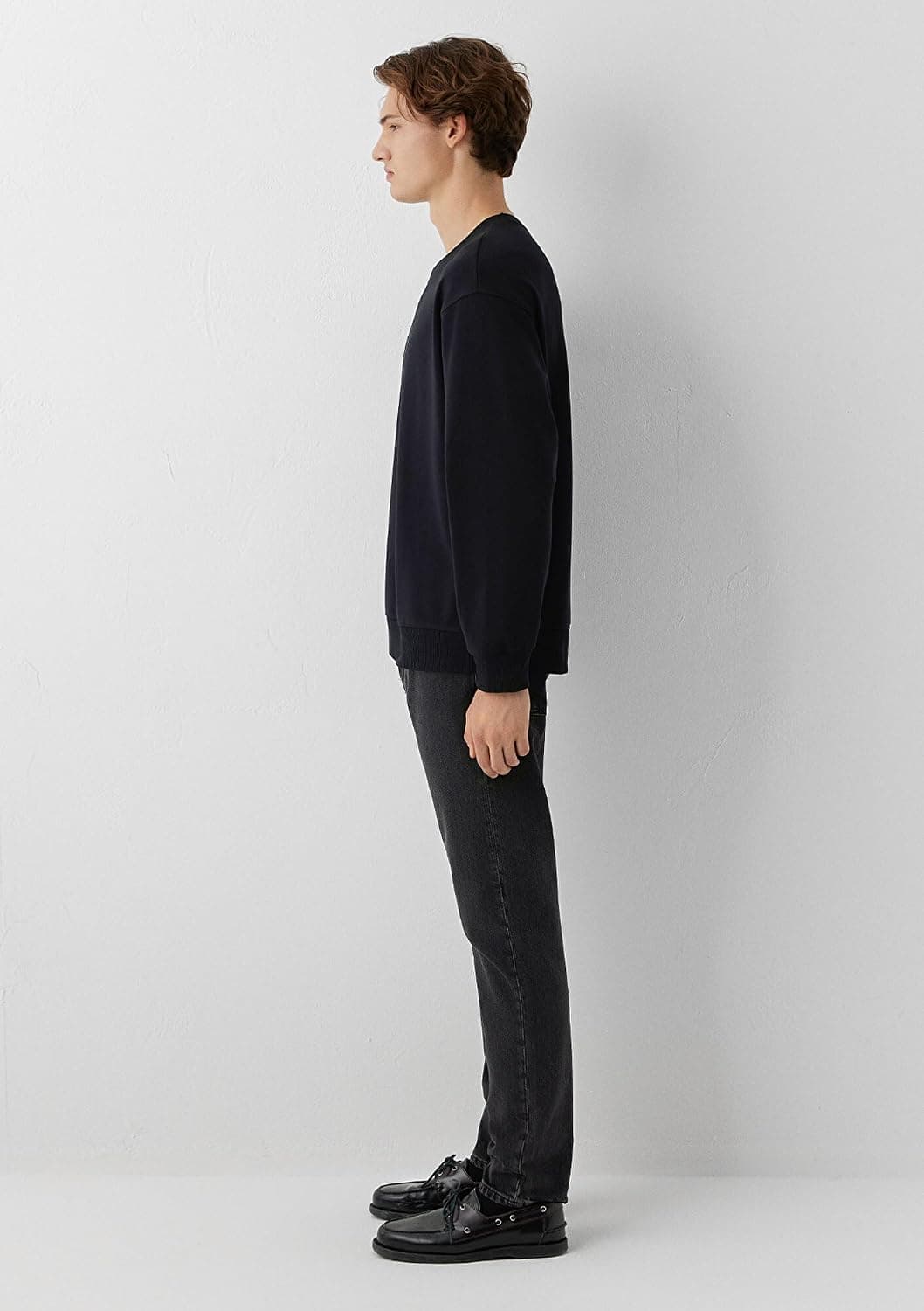 سوئیشرت مردانه Mavi یقه گرد مشکی مدل 0S10551-900 سوئیشرت مردانه Mavi یقه گرد مشکی مدل 0S10551-900
