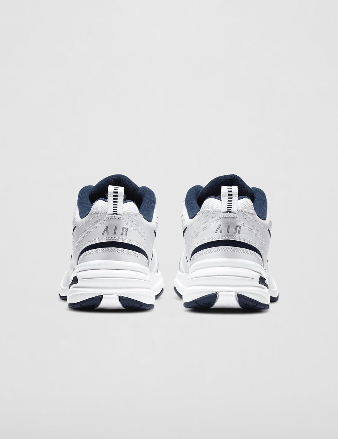 کفش اسنیکر مردانه Nike مدل Air Monarch Iv کفش اسنیکر مردانه Nike مدل Air Monarch Iv