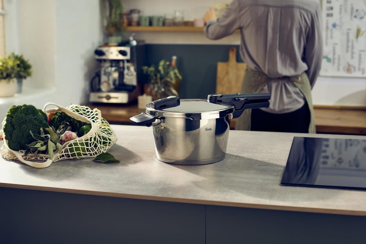 قابلمه زودپز Fissler Vitaquick Elemental 4,5 Litre قابلمه زودپز Fissler Vitaquick Elemental 4,5 Litre