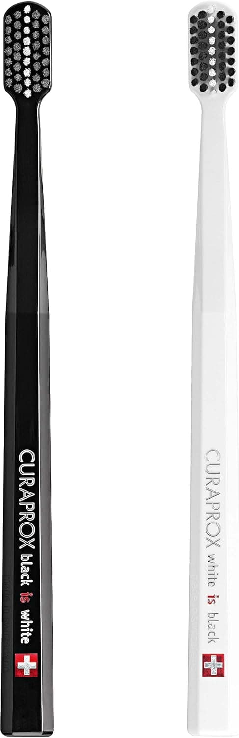 مسواک دوتایی Curaprox Black is White فوقالعاده نرم مشکی و سفید مسواک دوتایی Curaprox Black is White فوقالعاده نرم مشکی و سفید