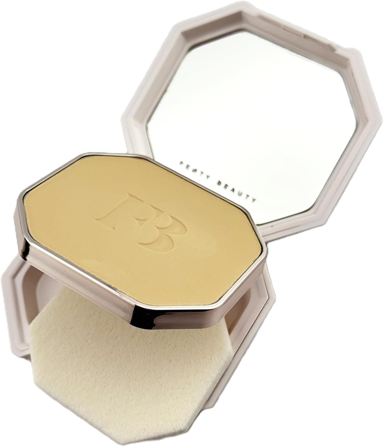 پودر فاند Fenty Beauty مدل Pro Filt’r مات نرم ماندگاری طولانی 130 پودر فاند Fenty Beauty مدل Pro Filt’r مات نرم ماندگاری طولانی 130