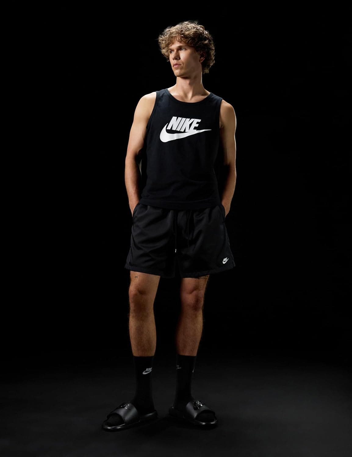 دمپایی مردانه Nike Victori One طرحدار دمپایی مردانه Nike Victori One طرحدار