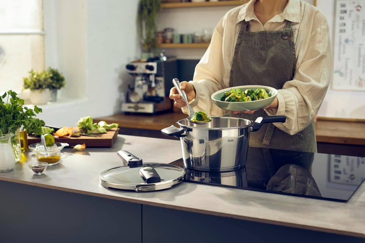 قابلمه زودپز Fissler Vitaquick Elemental 4,5 Litre قابلمه زودپز Fissler Vitaquick Elemental 4,5 Litre