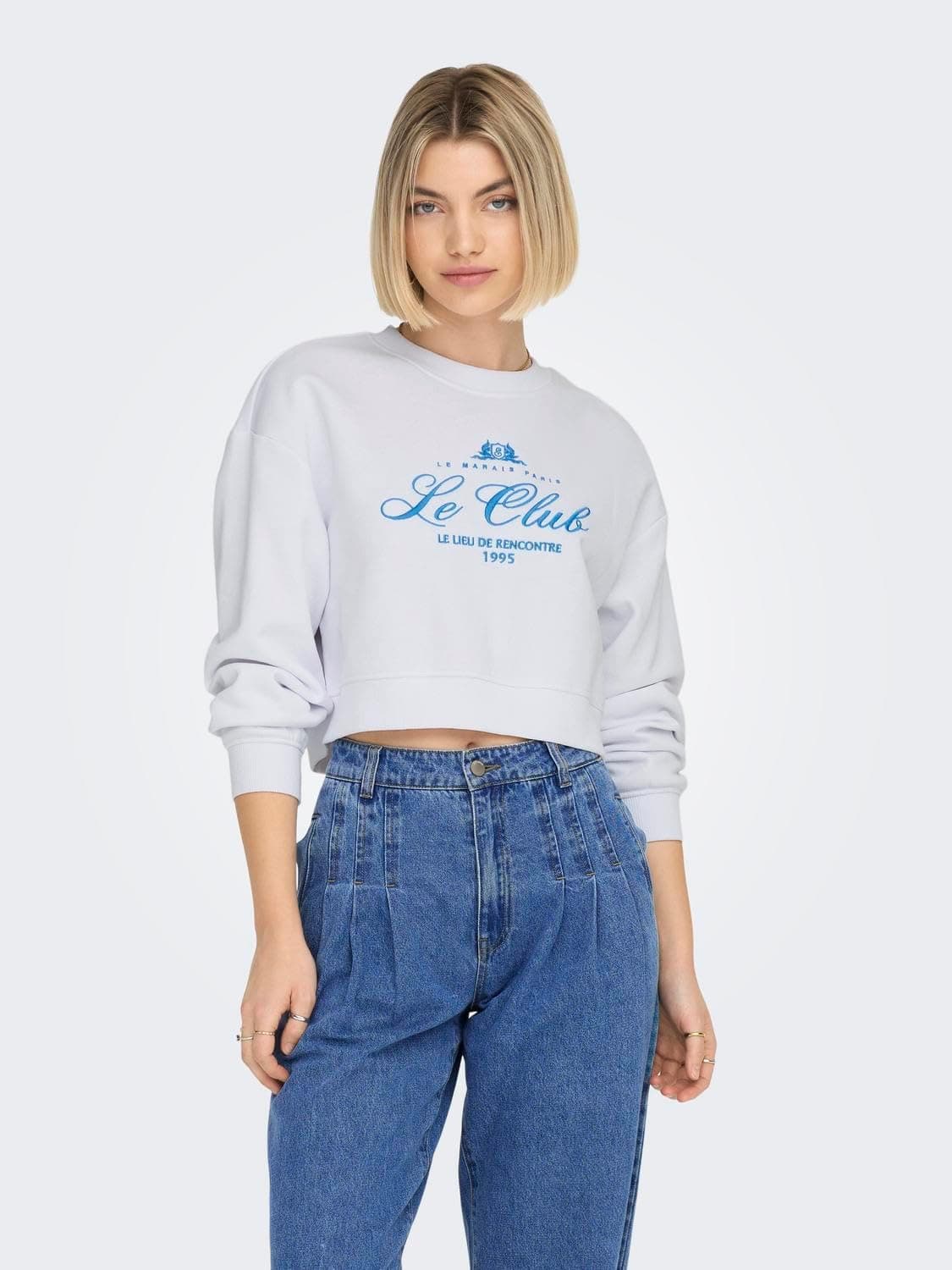 سویشرت زنانه ONLY آستینبلند یقهگرد فیت باکسی مدل ONLYRSA سویشرت زنانه ONLY آستینبلند یقهگرد فیت باکسی مدل ONLYRSA
