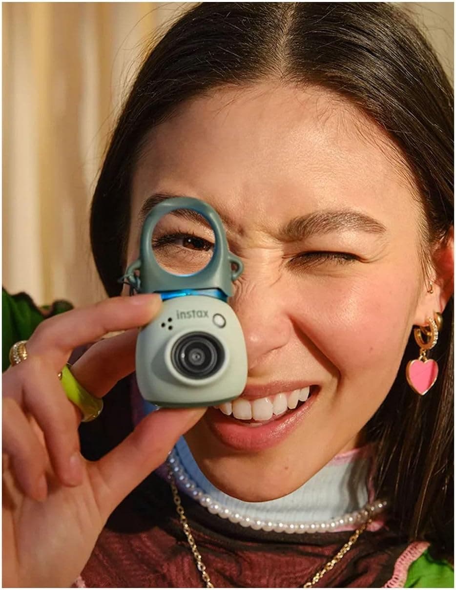 دوربین دیجیتال instax Pal مشکی جواهری دوربین دیجیتال instax Pal مشکی جواهری