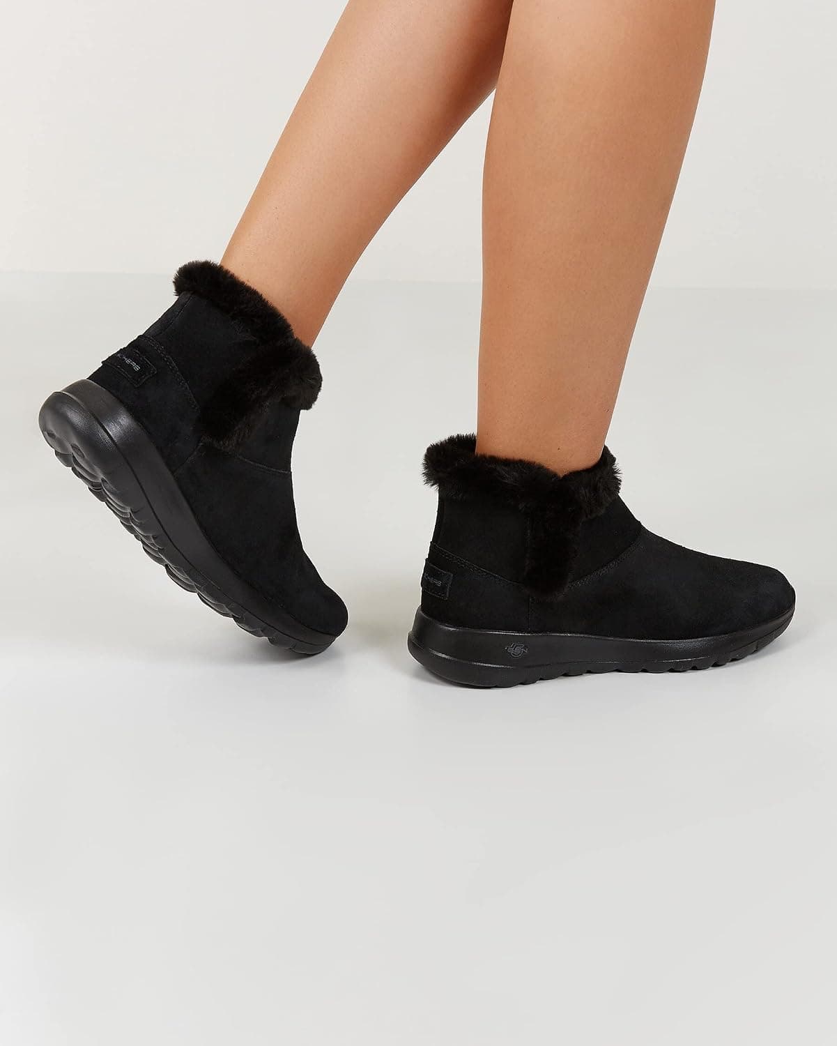 بوت چوکا زنانه Skechers On-the-go Joy مدل 15501 بوت چوکا زنانه Skechers On-the-go Joy مدل 15501