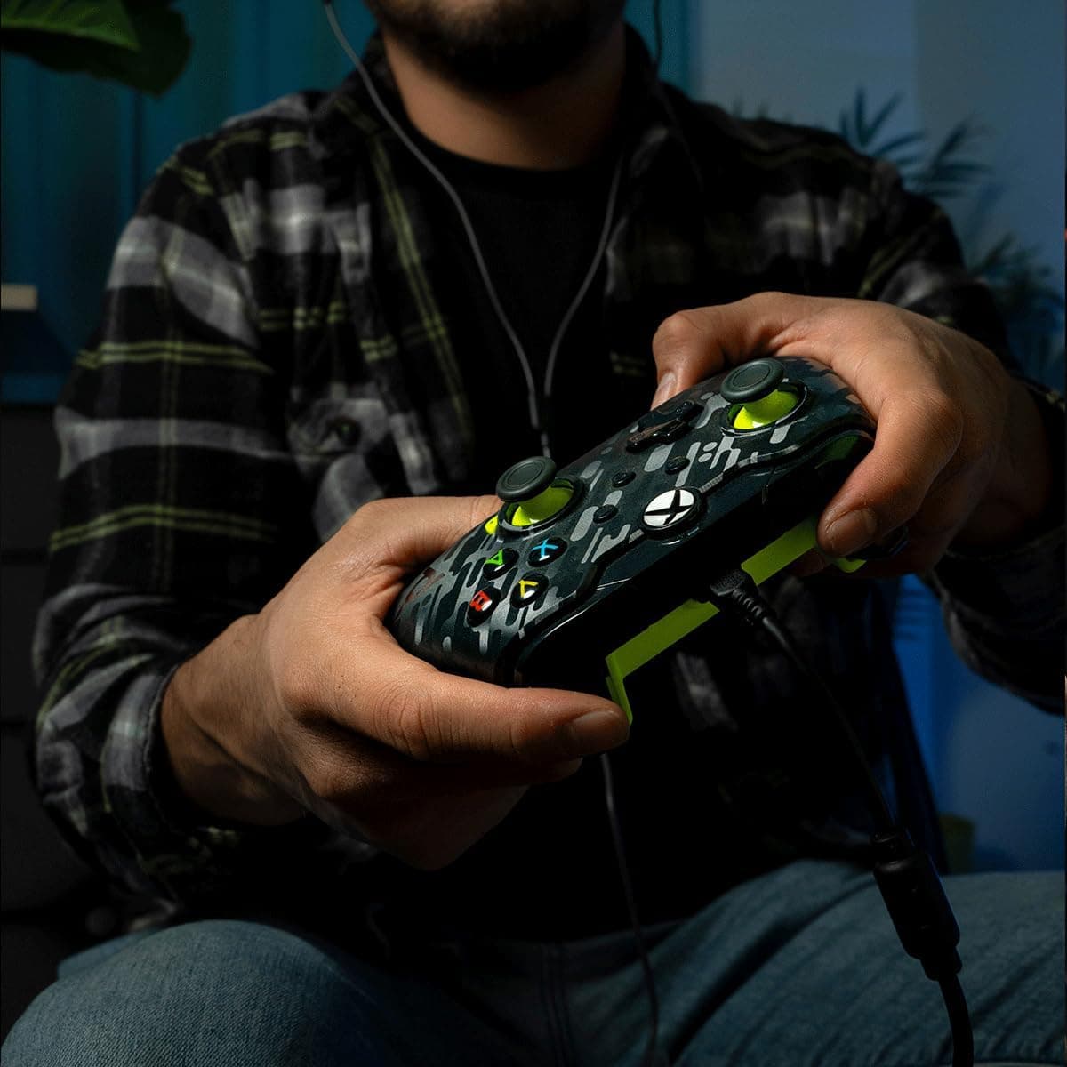 دسته بازی سیمی PDP رنگ Electric Carbon برای Xbox Series X|S دسته بازی سیمی PDP رنگ Electric Carbon برای Xbox Series X|S