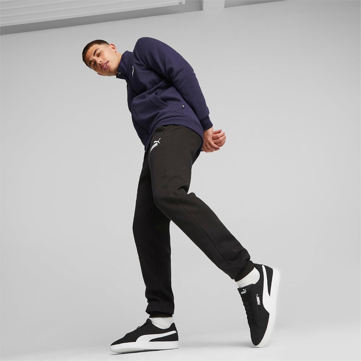 کفش ورزشی یونیسکس بزرگسال PUMA مدل Smash 3.0 کفش ورزشی یونیسکس بزرگسال PUMA مدل Smash 3.0