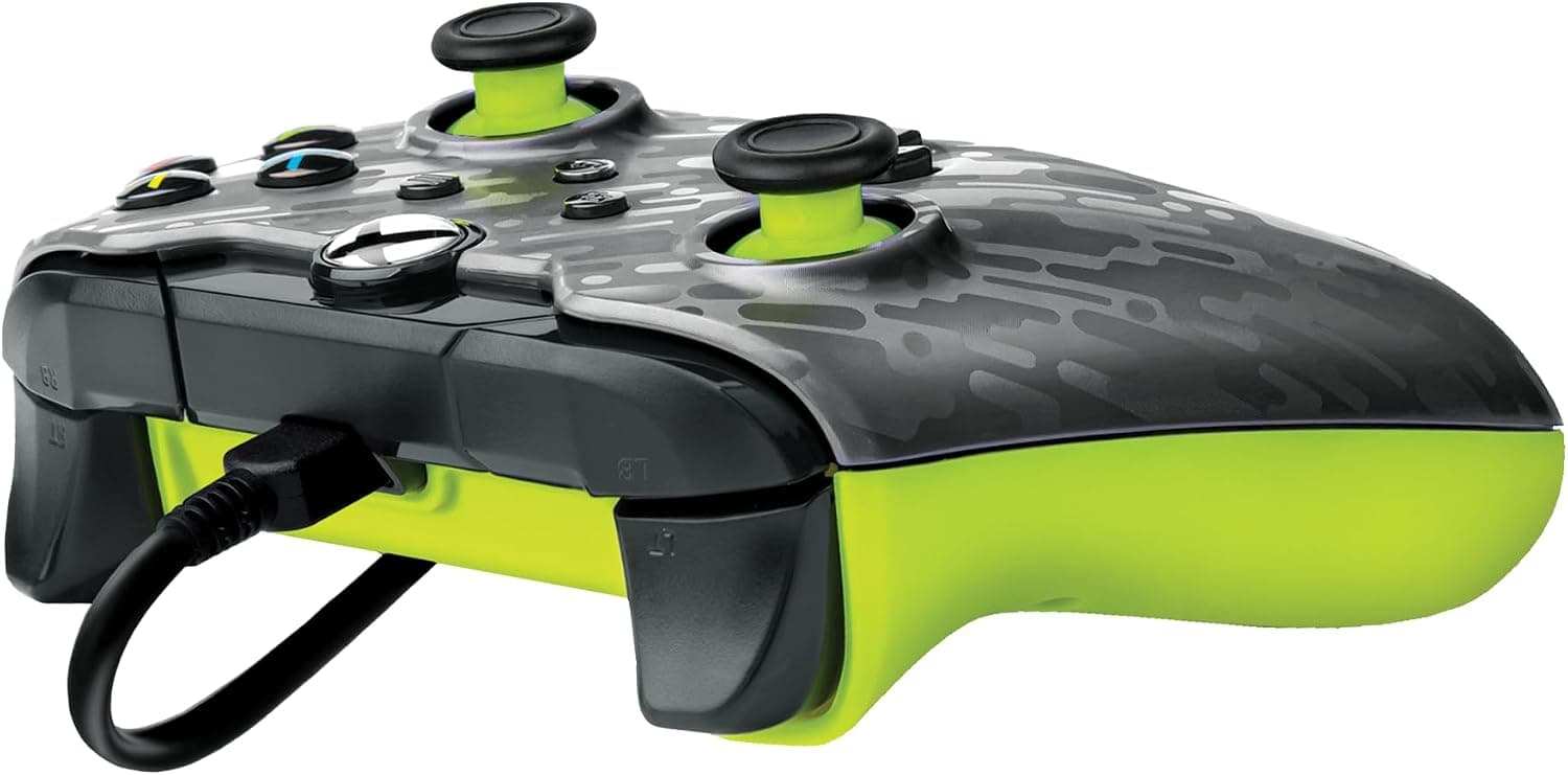 دسته بازی سیمی PDP رنگ Electric Carbon برای Xbox Series X|S دسته بازی سیمی PDP رنگ Electric Carbon برای Xbox Series X|S