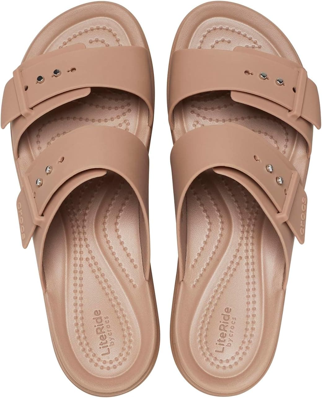 کفش زنانه Crocs پاشنه گوهای کم ارتفاع Brooklyn Buckle مدل 207431-2Q9 کفش زنانه Crocs پاشنه گوهای کم ارتفاع Brooklyn Buckle مدل 207431-2Q9