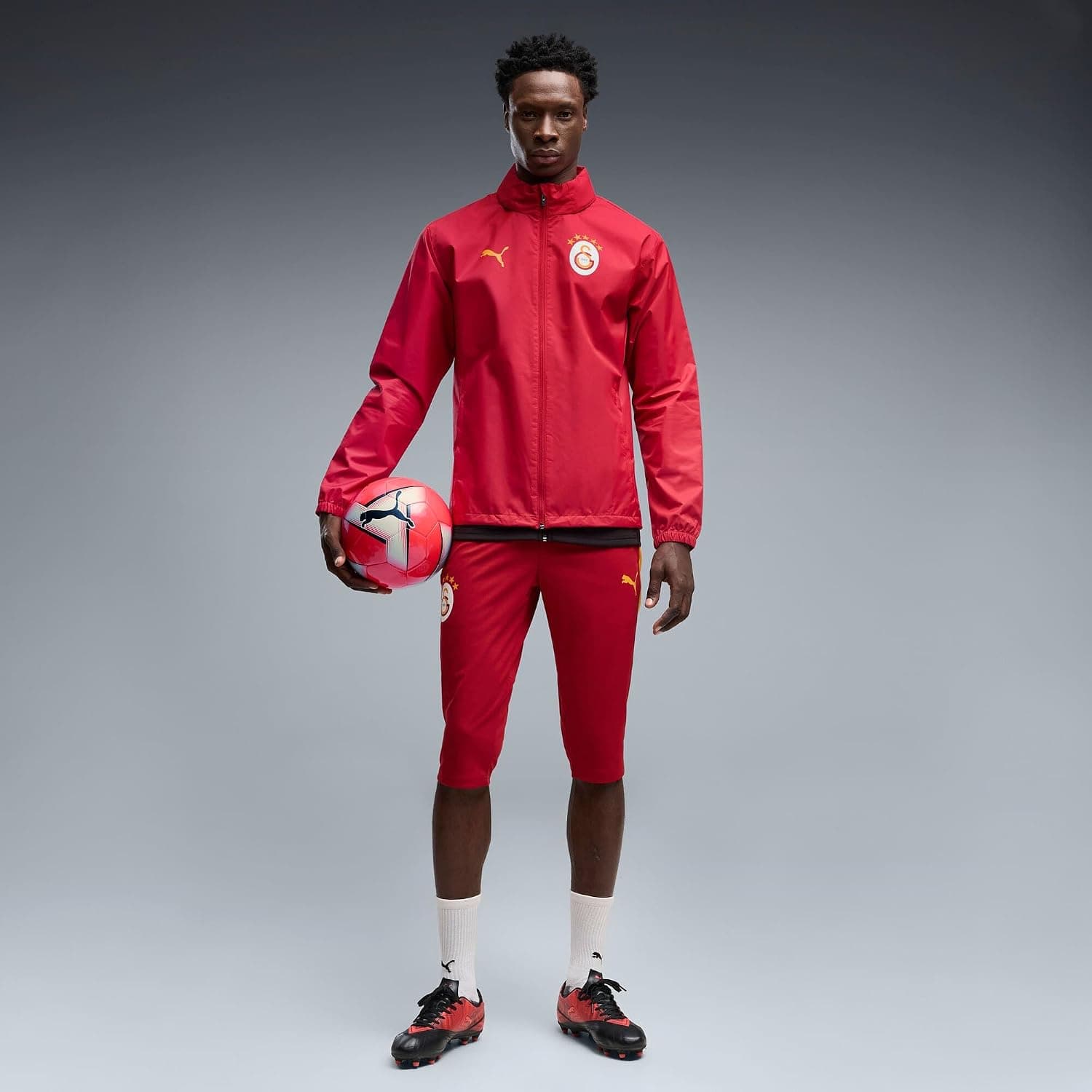 کاپشن بارانی ورزشی مردانه PUMA All-Weather کلاهدار زیپدار کاپشن بارانی ورزشی مردانه PUMA All-Weather کلاهدار زیپدار