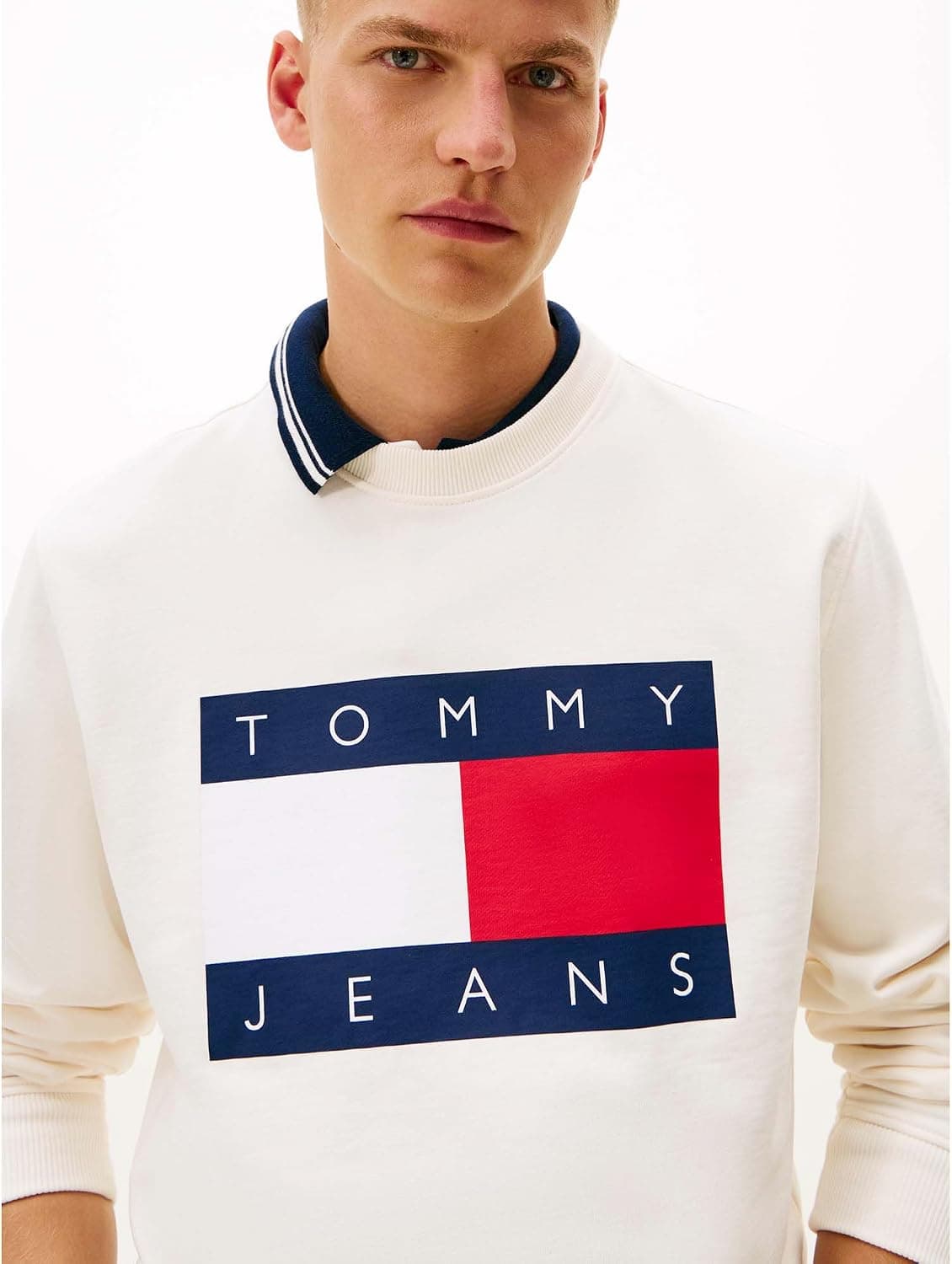 سوئیشرت مردانه Tommy Hilfiger مدل TJM REG BIG FLAG CNECK EXT سوئیشرت مردانه Tommy Hilfiger مدل TJM REG BIG FLAG CNECK EXT