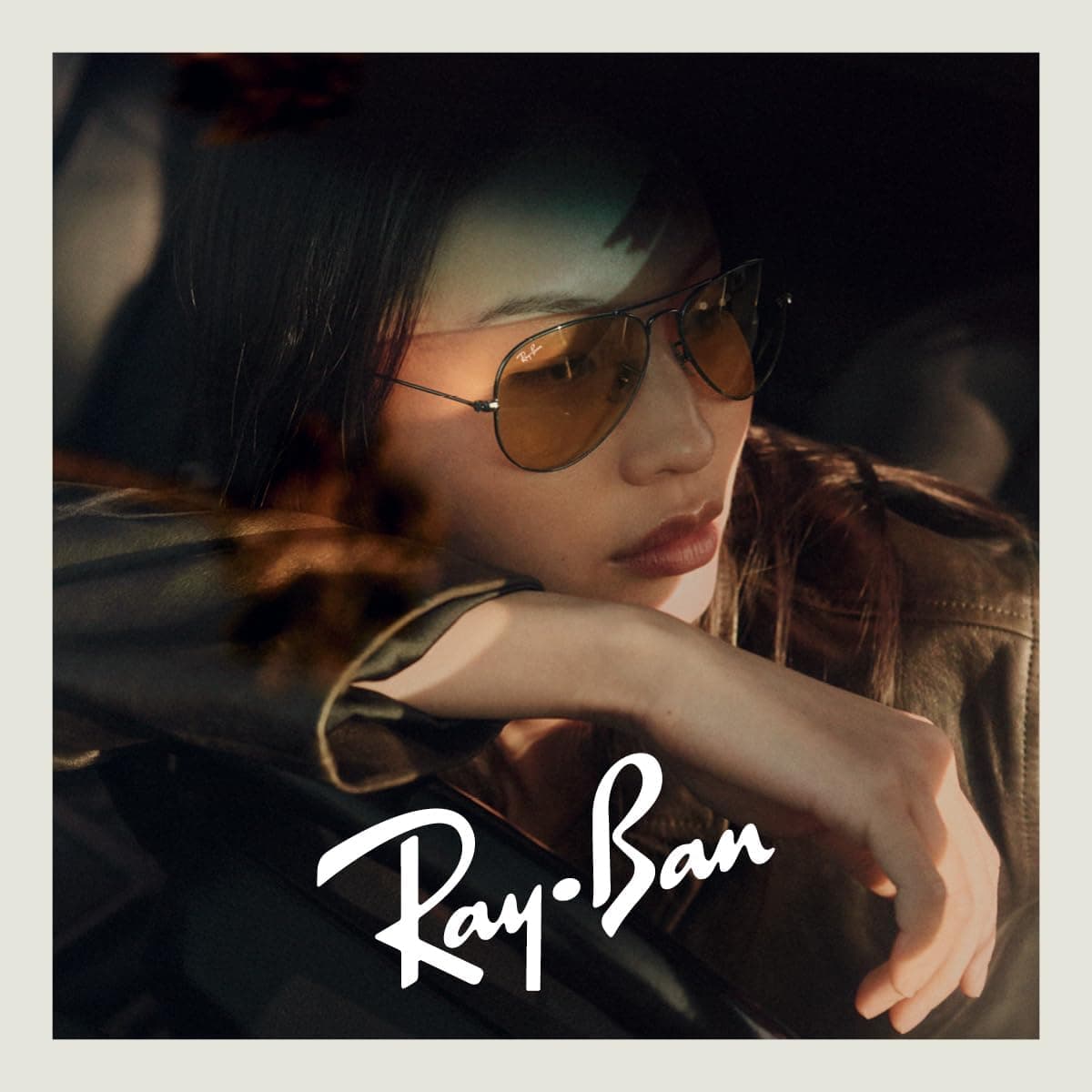 عینک آفتابی یونیسکس Ray-Ban نارنجی سایز متوسط عینک آفتابی یونیسکس Ray-Ban نارنجی سایز متوسط