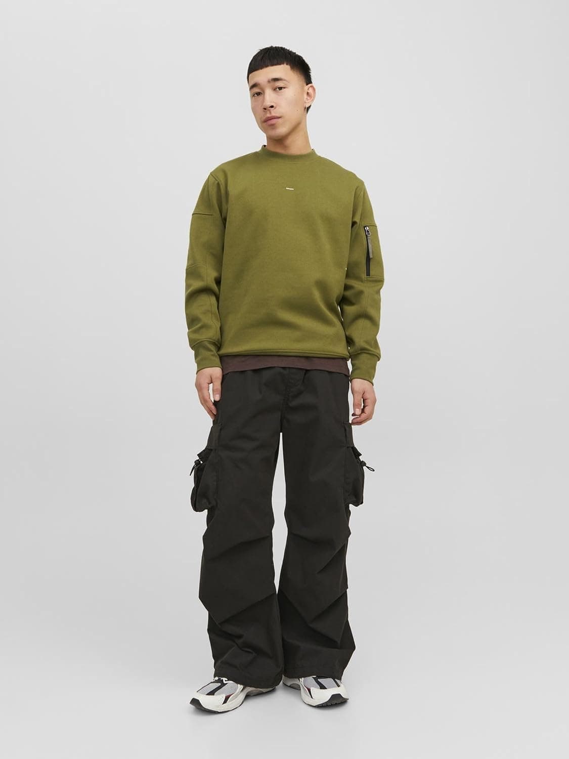 سوئیشرت مردانه JACK & JONES یقه گرد مدل 5003051968 سوئیشرت مردانه JACK & JONES یقه گرد مدل 5003051968