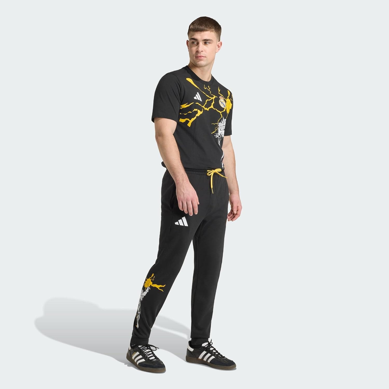 شلوار گرمکن مردانه adidas روزمره Real Marvel مشکی مدل KB4396 شلوار گرمکن مردانه adidas روزمره Real Marvel مشکی مدل KB4396
