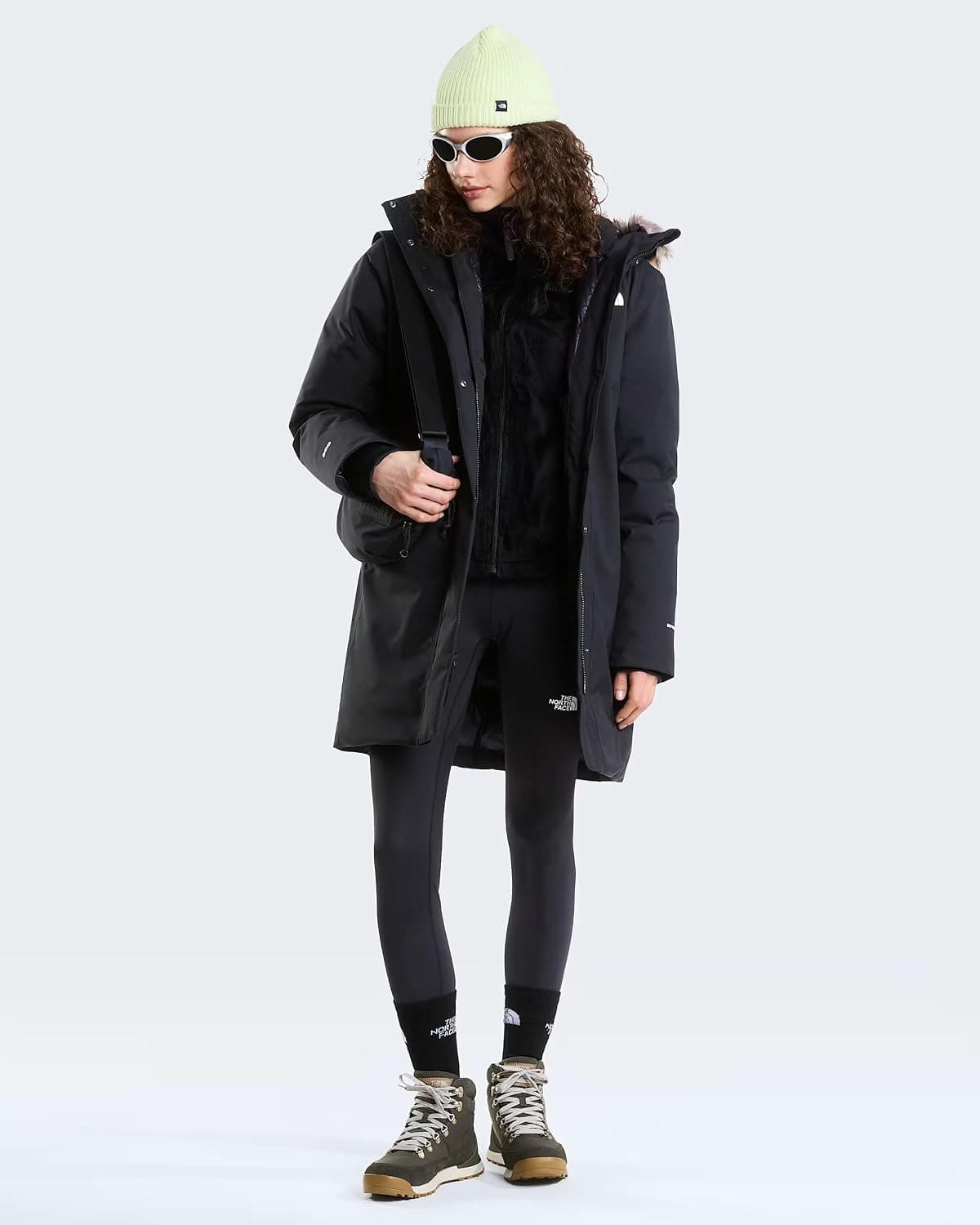 بوت زنانه The North Face پارچهای ضدآب Back-to-Berkeley IV مدل NF0A8179DSL1 بوت زنانه The North Face پارچهای ضدآب Back-to-Berkeley IV مدل NF0A8179DSL1