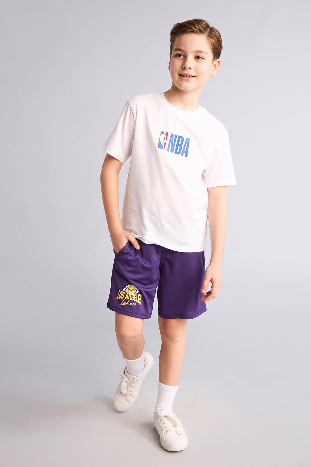 شلوارک پسرانه DeFacto NBA Los Angeles Lakers فیت معمولی مدل H2918A826HS شلوارک پسرانه DeFacto NBA Los Angeles Lakers فیت معمولی مدل H2918A826HS