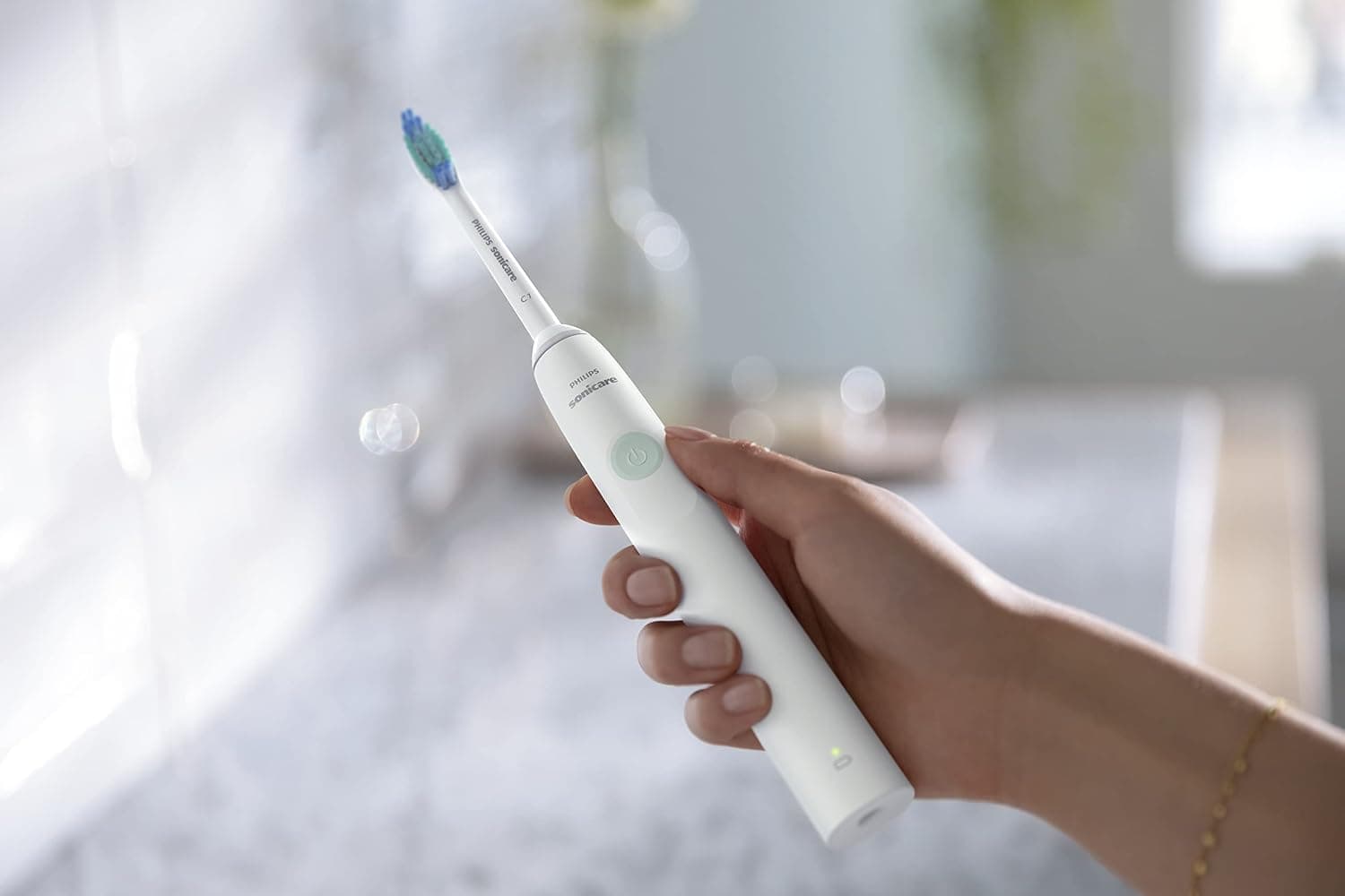 مسواک برقی شارژی PHILIPS سفید سری 1100 مدل HX3641/01 با دوشاخه 3 Pin مورد تأیید امارات مسواک برقی شارژی PHILIPS سفید سری 1100 مدل HX3641/01 با دوشاخه 3 Pin مورد تأیید امارات