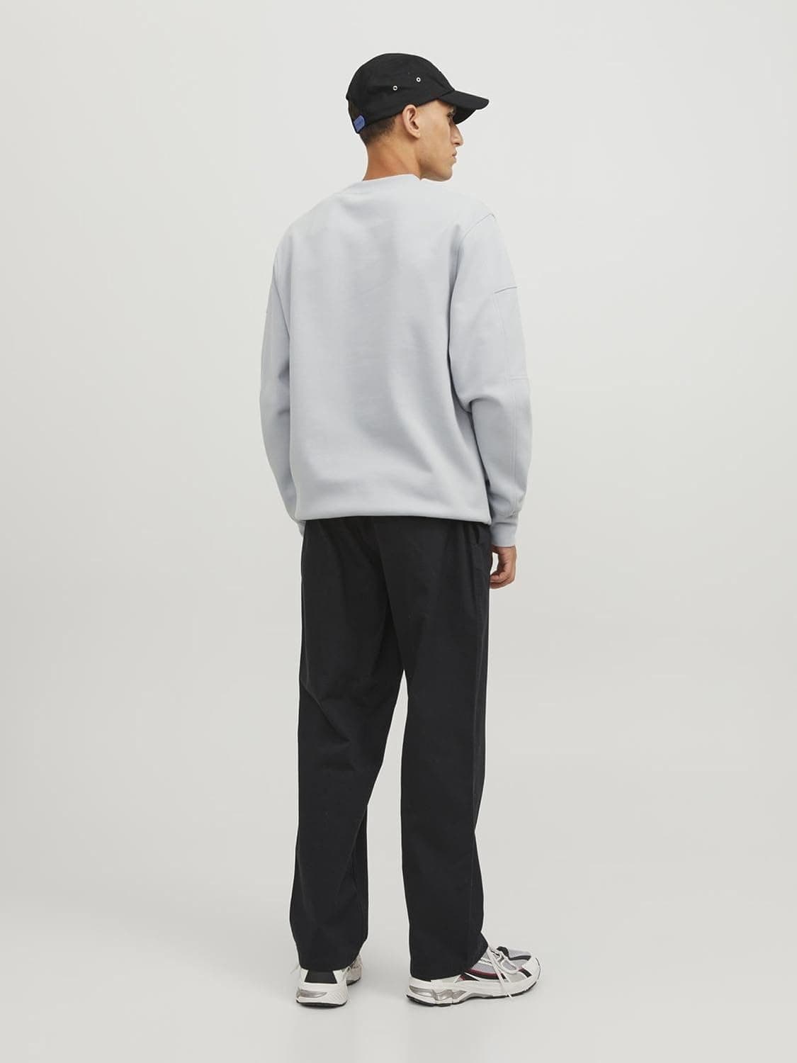سوئیشرت مردانه JACK & JONES یقه گرد مدل 5003051968 سوئیشرت مردانه JACK & JONES یقه گرد مدل 5003051968