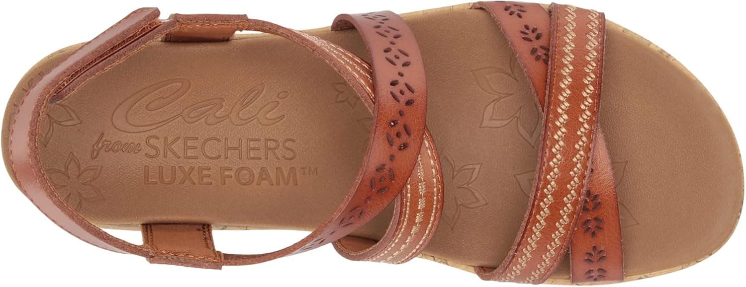 کفش زنانه Skechers مدل Beverlee رنگ درخشش ظریف کفش زنانه Skechers مدل Beverlee رنگ درخشش ظریف