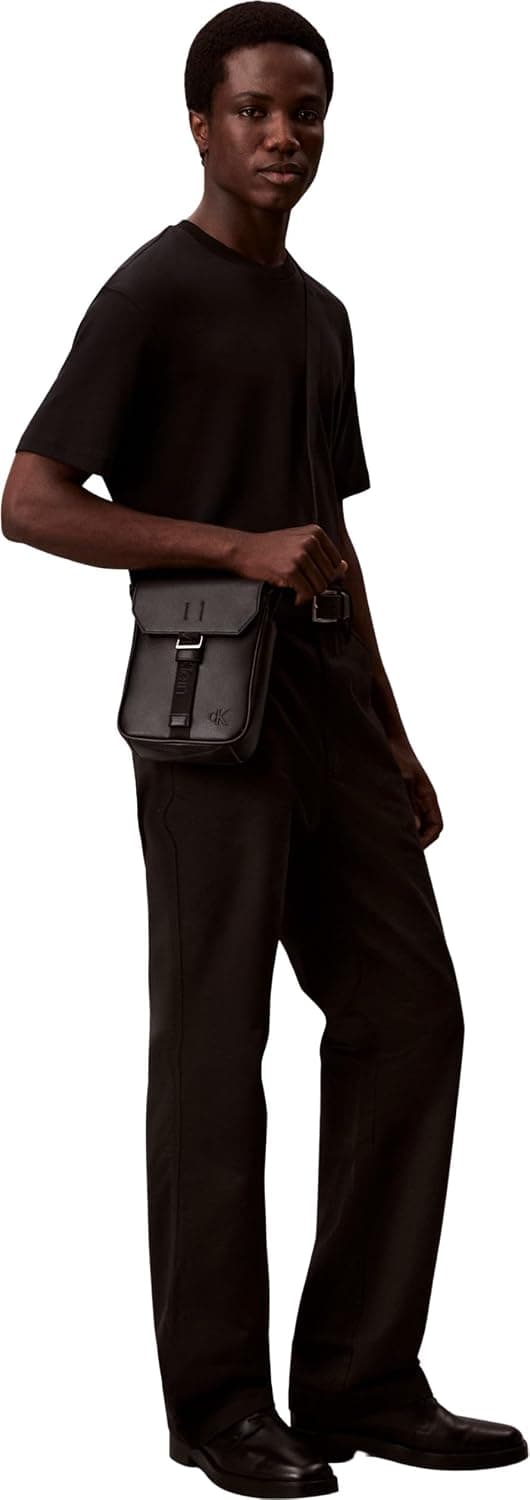 کیف دستی مردانه Calvin Klein مدل Cargo Flap Reporter Lv04d3131g کیف دستی مردانه Calvin Klein مدل Cargo Flap Reporter Lv04d3131g