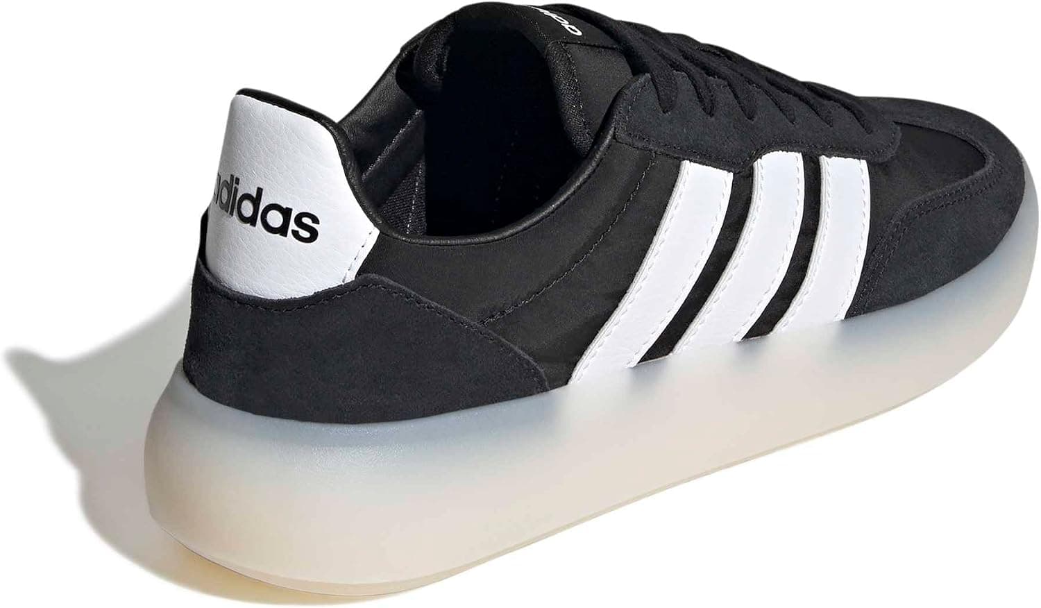 کفش ورزشی زنانه adidas سفید Barreda Decode مدل JI2321 کفش ورزشی زنانه adidas سفید Barreda Decode مدل JI2321
