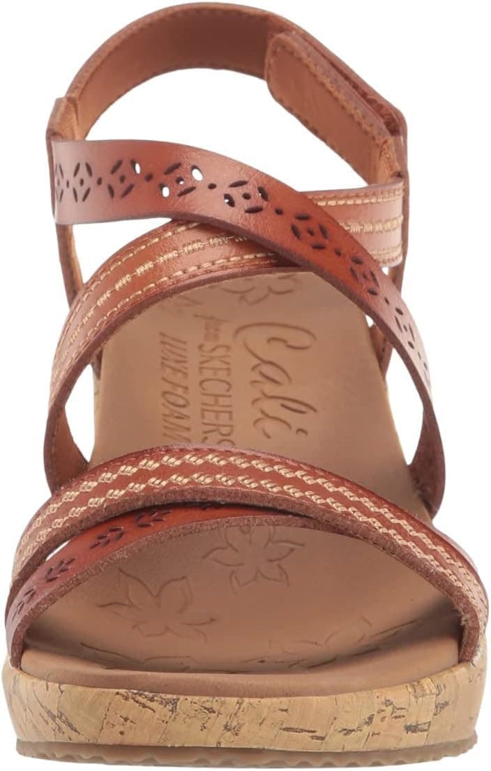 کفش زنانه Skechers مدل Beverlee رنگ درخشش ظریف کفش زنانه Skechers مدل Beverlee رنگ درخشش ظریف