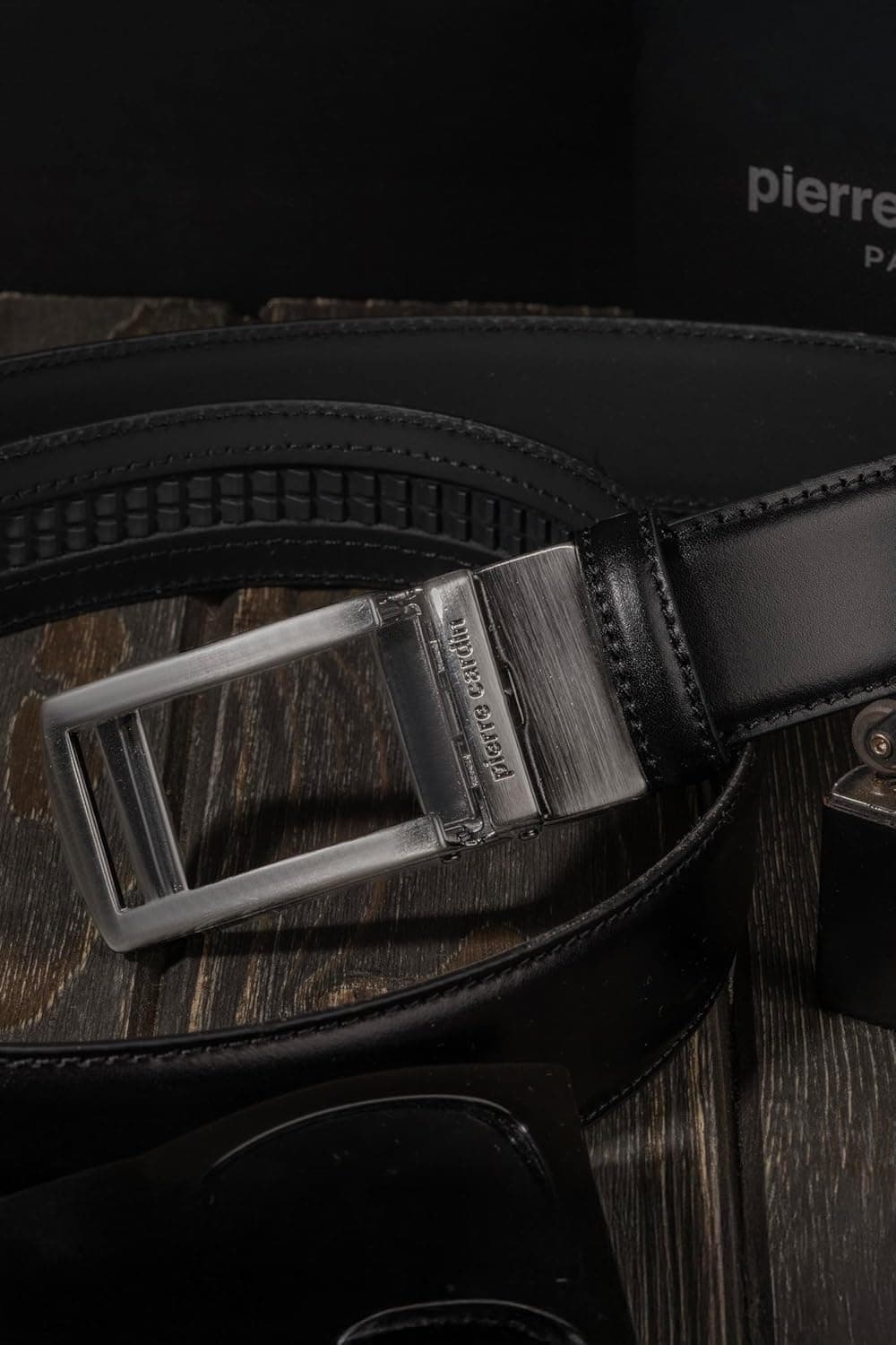 کمربند مردانه Pierre Cardin چرمی مشکی با سگک اتوماتیک مدل PCOTM01S6T کمربند مردانه Pierre Cardin چرمی مشکی با سگک اتوماتیک مدل PCOTM01S6T