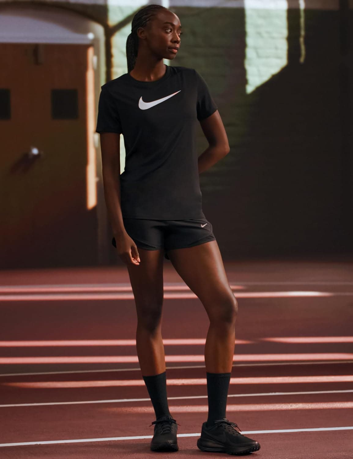 کفش ورزشی و Outdoor زنانه Nike مدل Revolution 5 کفش ورزشی و Outdoor زنانه Nike مدل Revolution 5