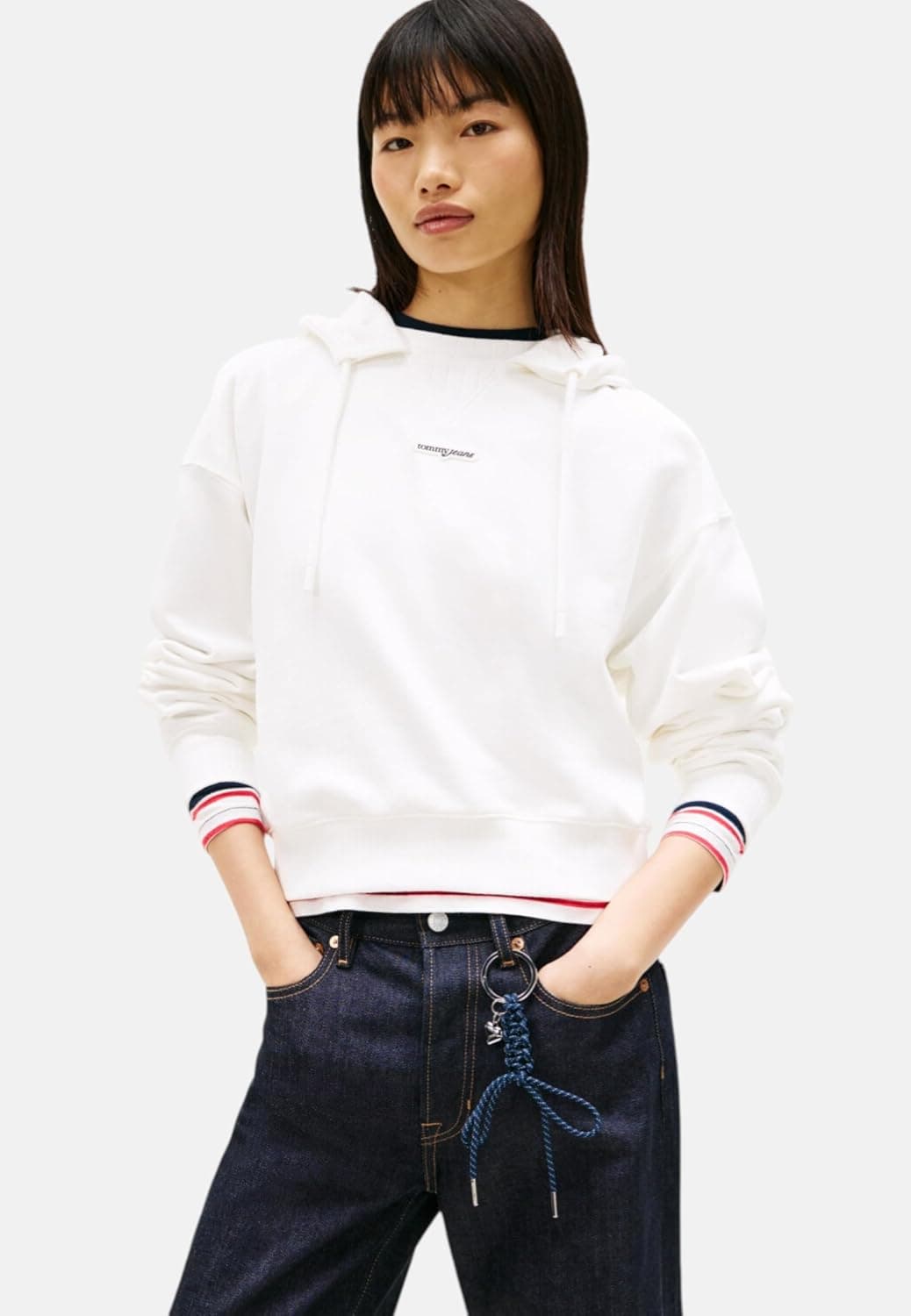 سویشرت کلاهدار زنانه Tommy Hilfiger مدل TJW BXY SH SCRIPT LABEL HOODIE سویشرت کلاهدار زنانه Tommy Hilfiger مدل TJW BXY SH SCRIPT LABEL HOODIE