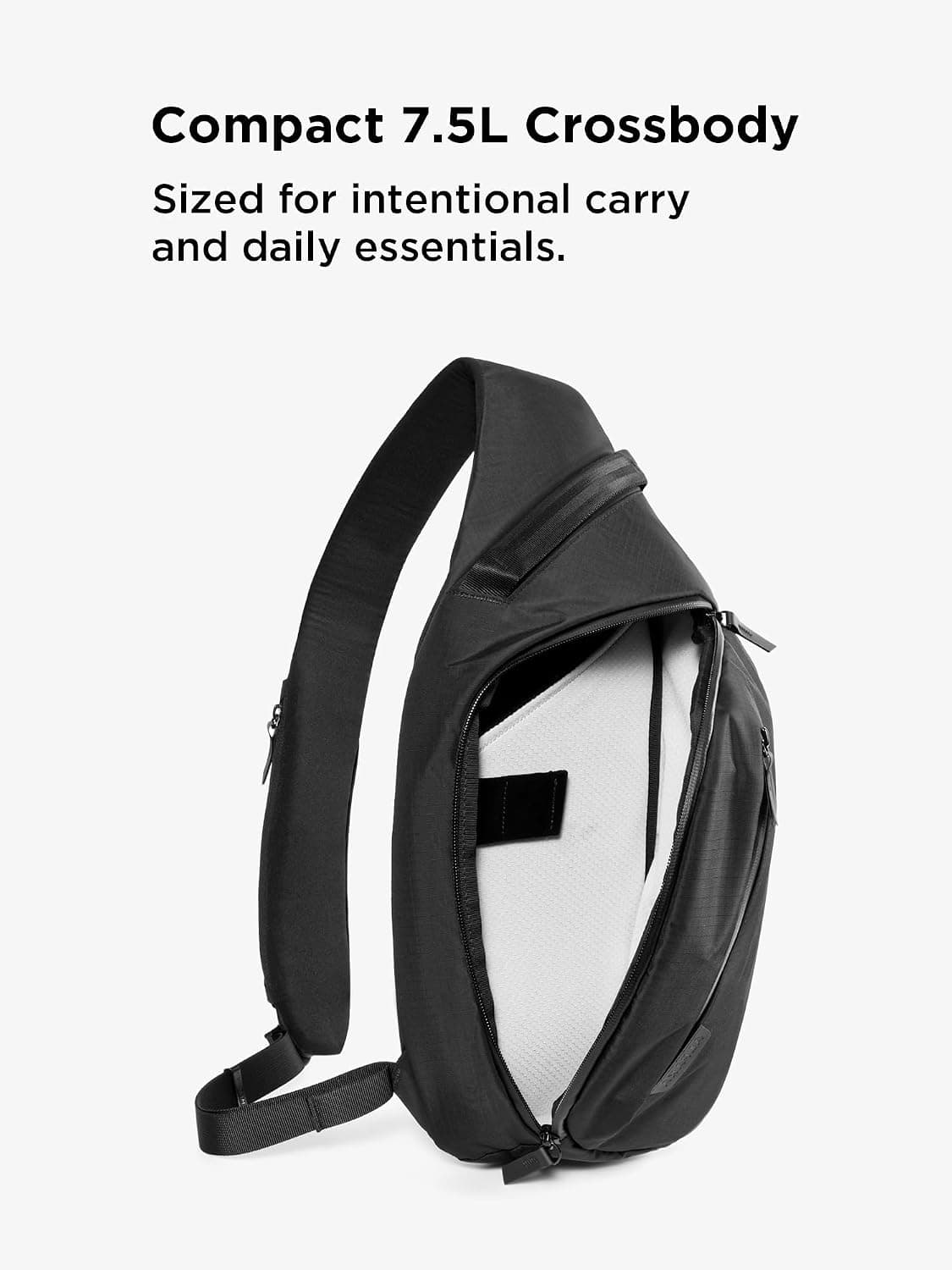 کیف دوشی ALPAKA Metro مناسب شانه راست 7.5L جای تبلت 11" با زیپ YKK و جیب بطری قابل گسترش کیف دوشی ALPAKA Metro مناسب شانه راست 7.5L جای تبلت 11" با زیپ YKK و جیب بطری قابل گسترش