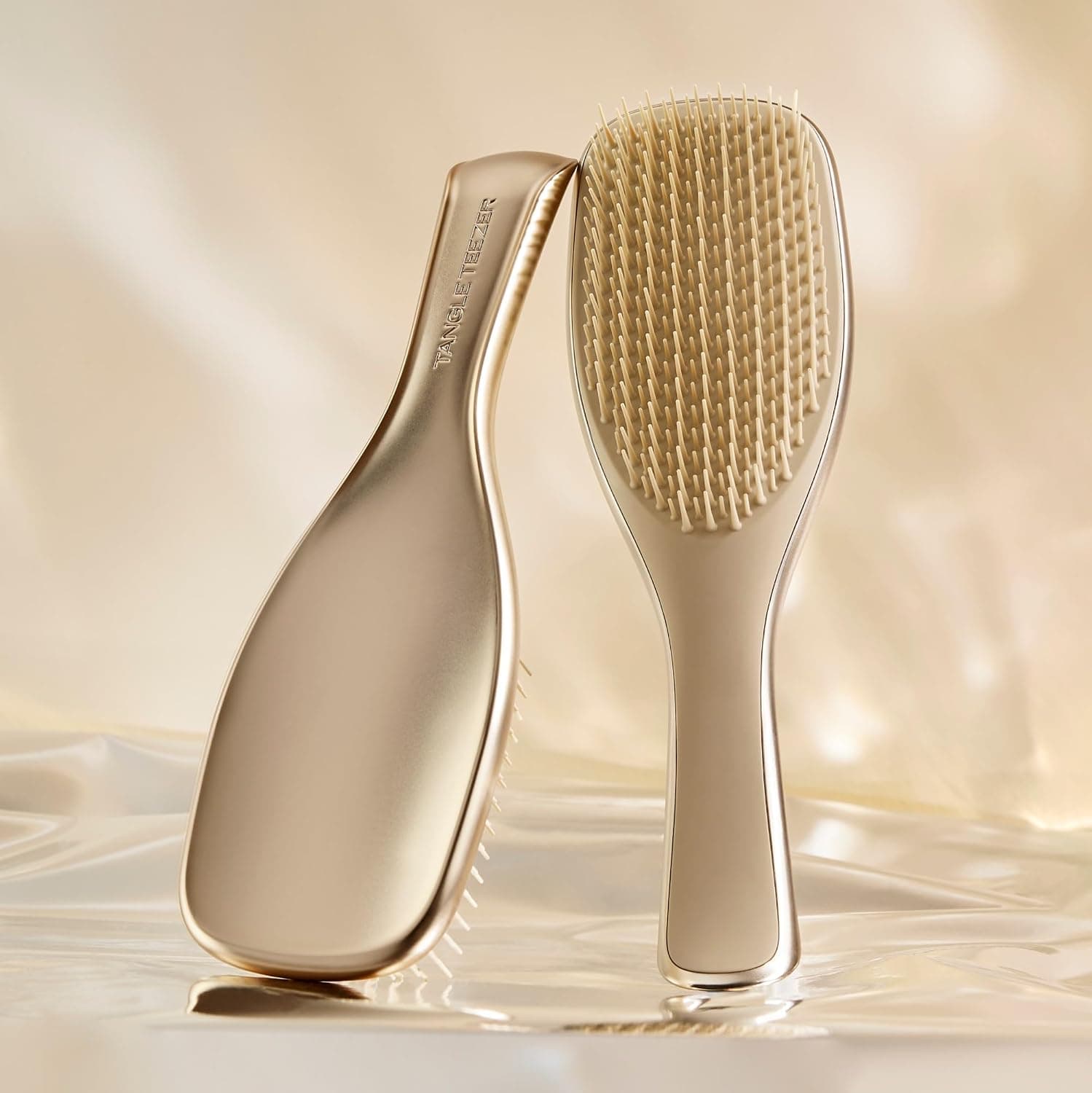 برس گرهبازکن مو Tangle Teezer Ultimate Detangler Chrome طلایی شامپاینی برس گرهبازکن مو Tangle Teezer Ultimate Detangler Chrome طلایی شامپاینی