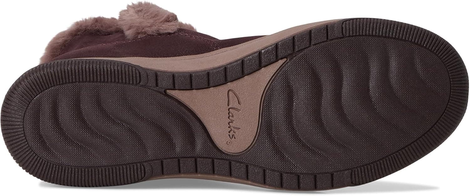 بوت مچی زنانه Clarks مدل Breeze Fur بوت مچی زنانه Clarks مدل Breeze Fur