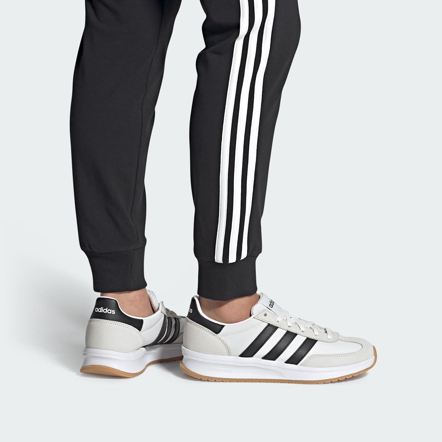 کفش اسنیکر زنانه adidas Run 70s 2.0 سفید مدل IH8594 کفش اسنیکر زنانه adidas Run 70s 2.0 سفید مدل IH8594