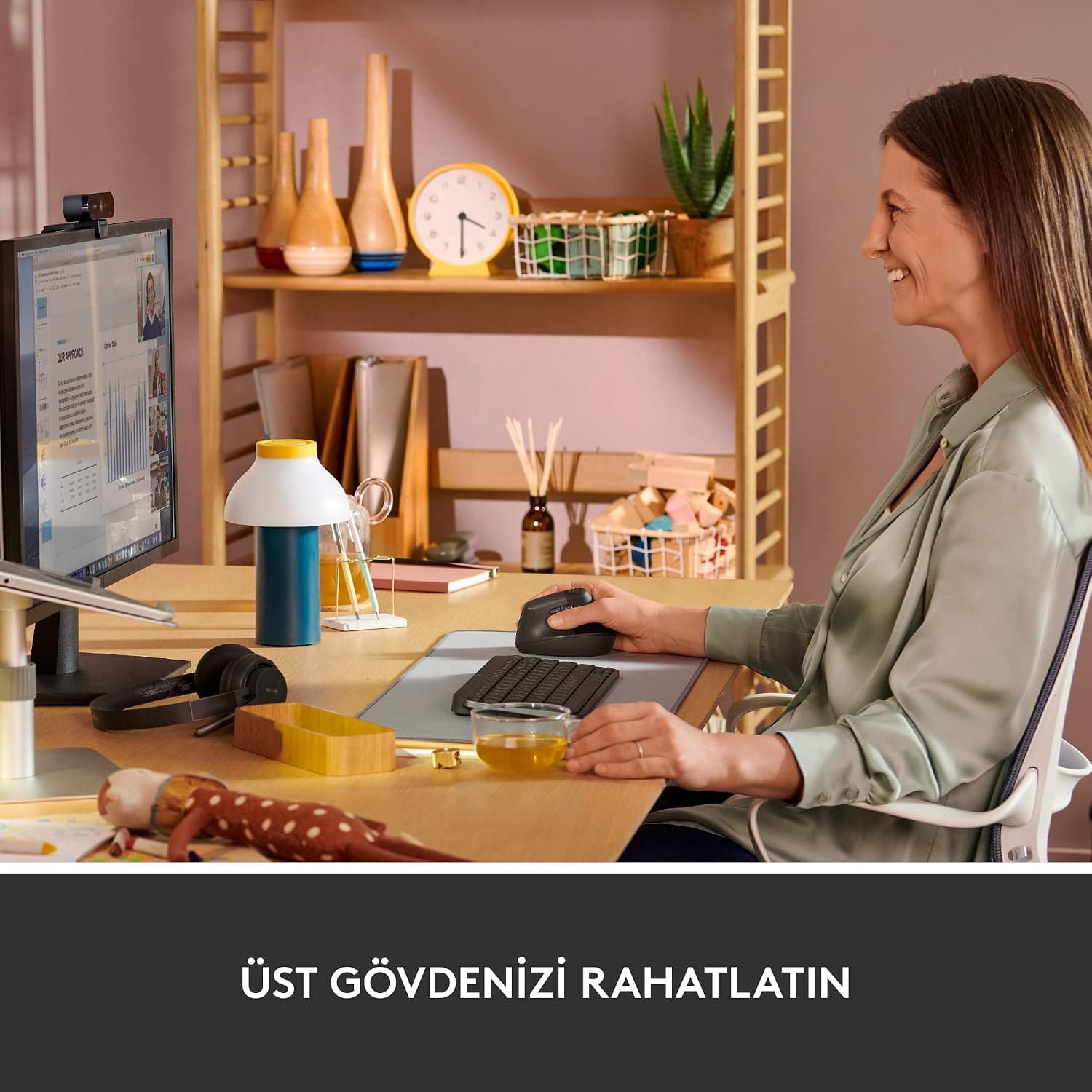 موس عمودی ارگونومیک بیسیم Logitech Lift برای دستهای کوچک و متوسط، 57°، 4000 DPI، مشکی موس عمودی ارگونومیک بیسیم Logitech Lift برای دستهای کوچک و متوسط، 57°، 4000 DPI، مشکی
